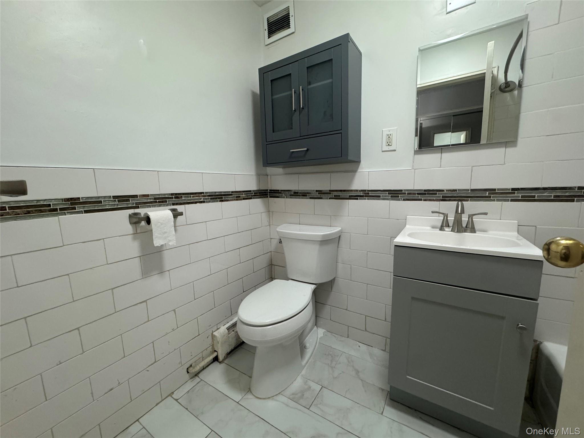 #13 photo, 222 Smith Street, Freeport , NY 11520