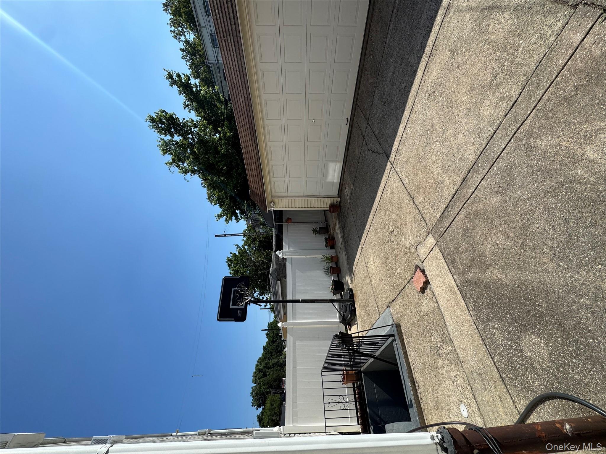 #10 photo, 6922 64th Place, كوينز Ridgewood , NY 11385