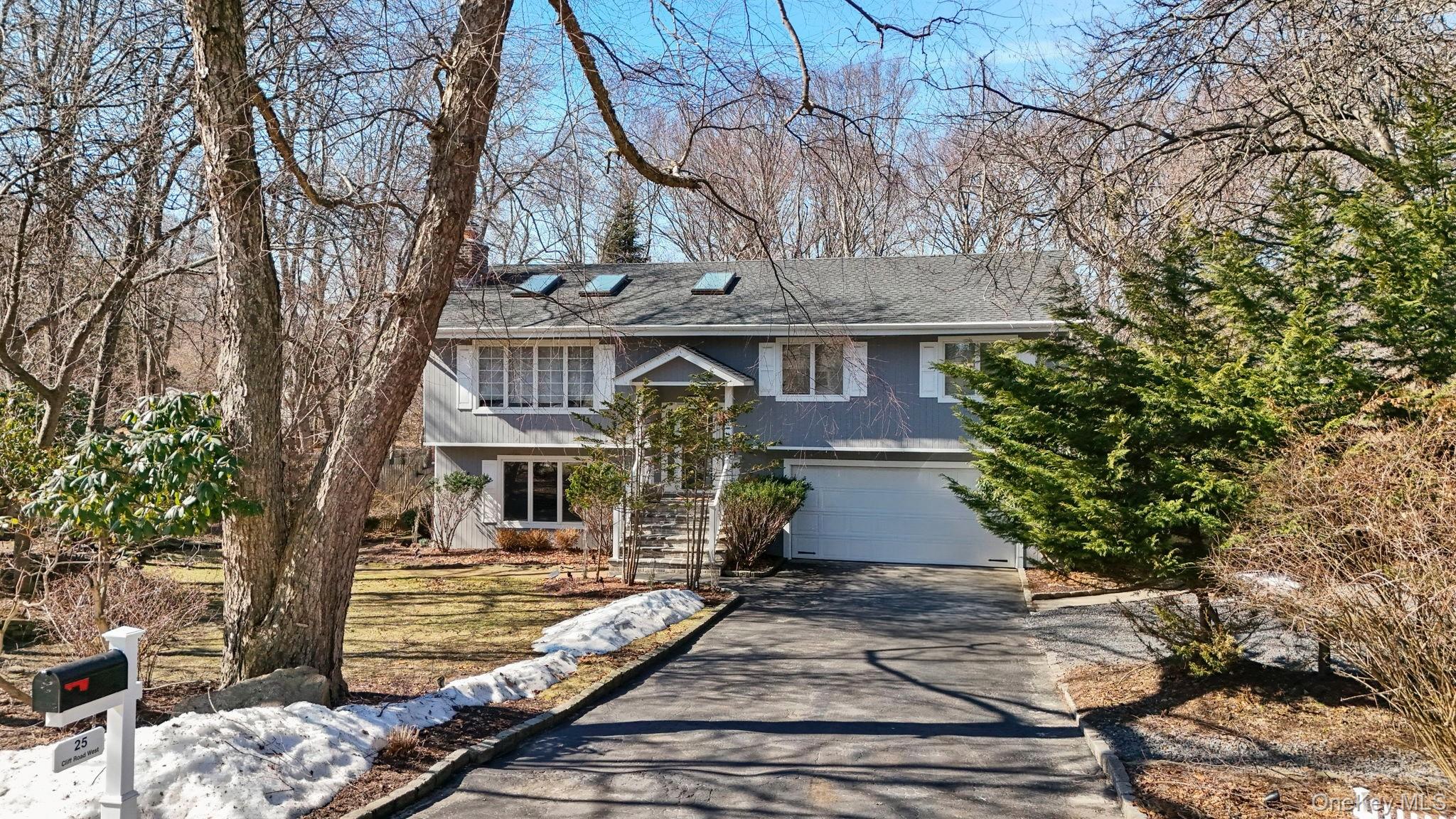 #1 photo, 25 Cliff Road, سوفولك Wading River , NY 11792