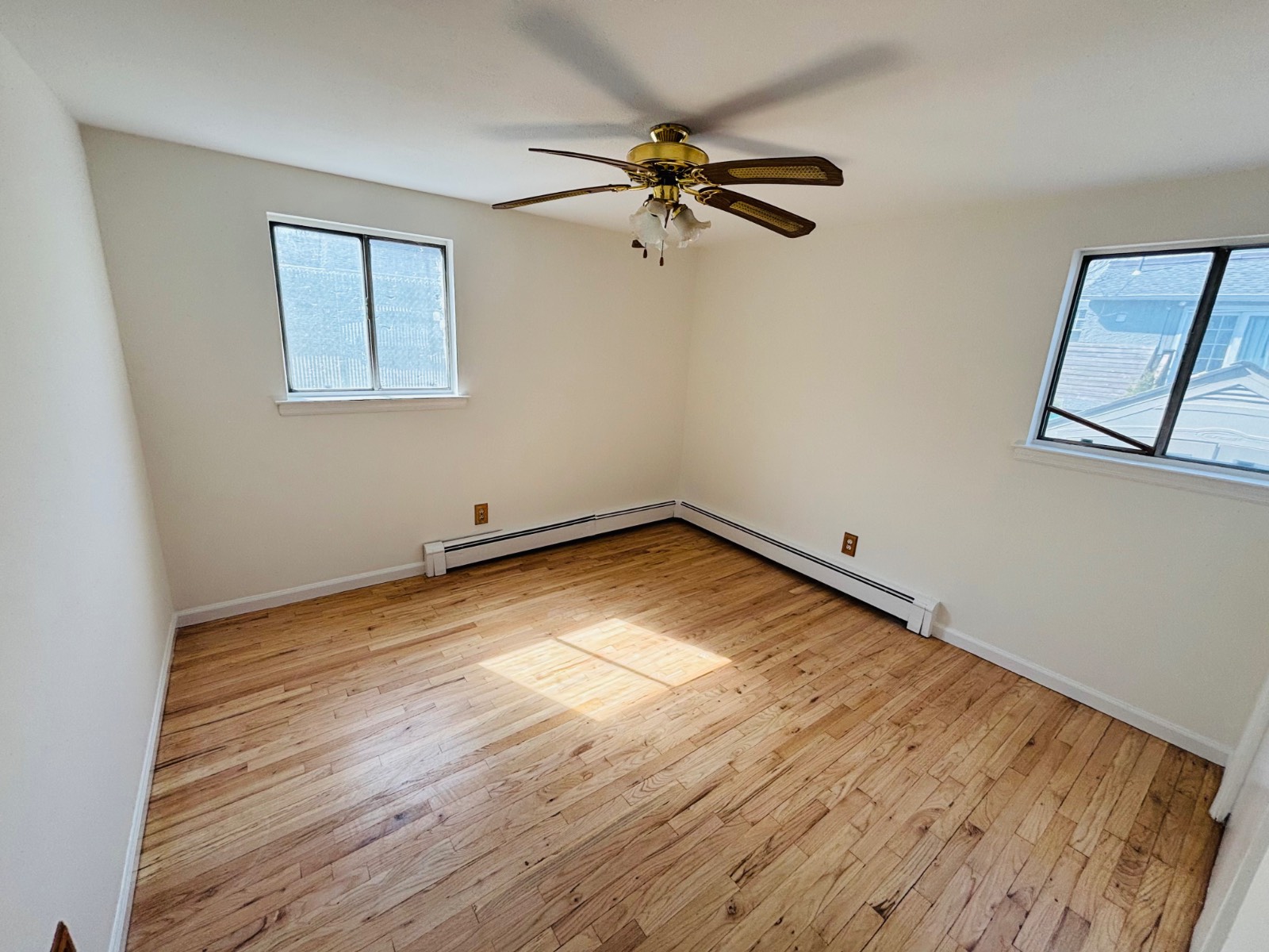 #6 photo, 21 Anstice st, Oyster Bay , NY 11771