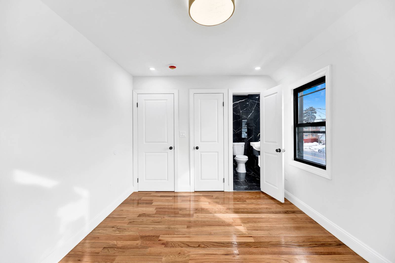 #10 photo, 109-28 212 street, Queens Village , NY 11429