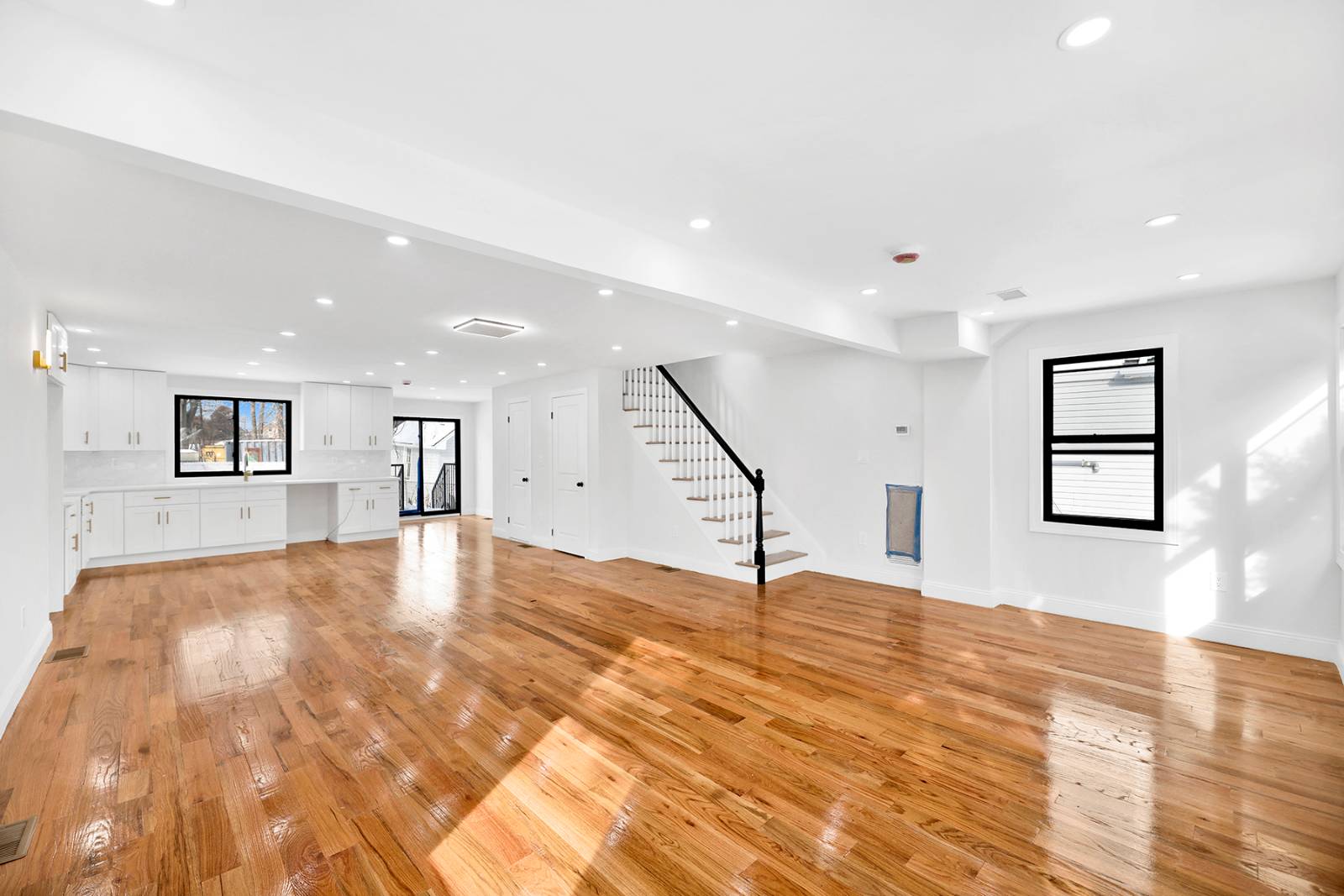 #22 photo, 109-28 212 street, Queens Village , NY 11429