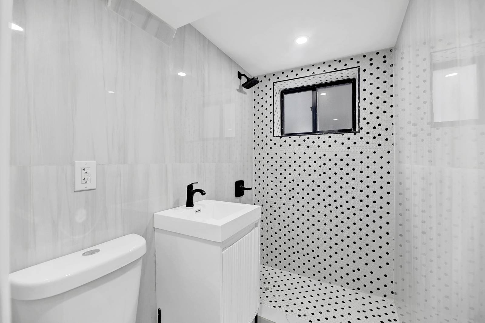 #18 photo, 1242 east 100 street, Canarsie , NY 11236