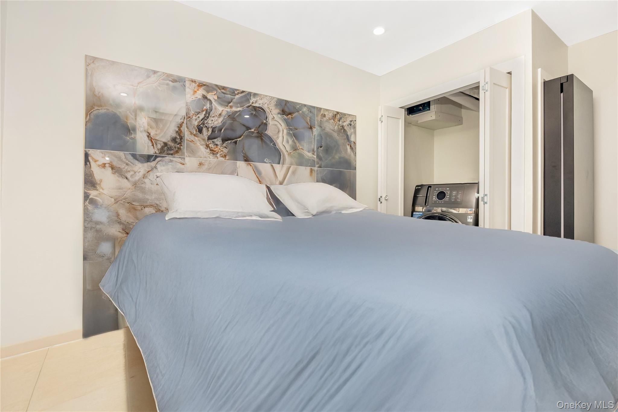 #18 photo, 1155 Welling Court, 뉴욕퀸즈 Astoria , NY 11102