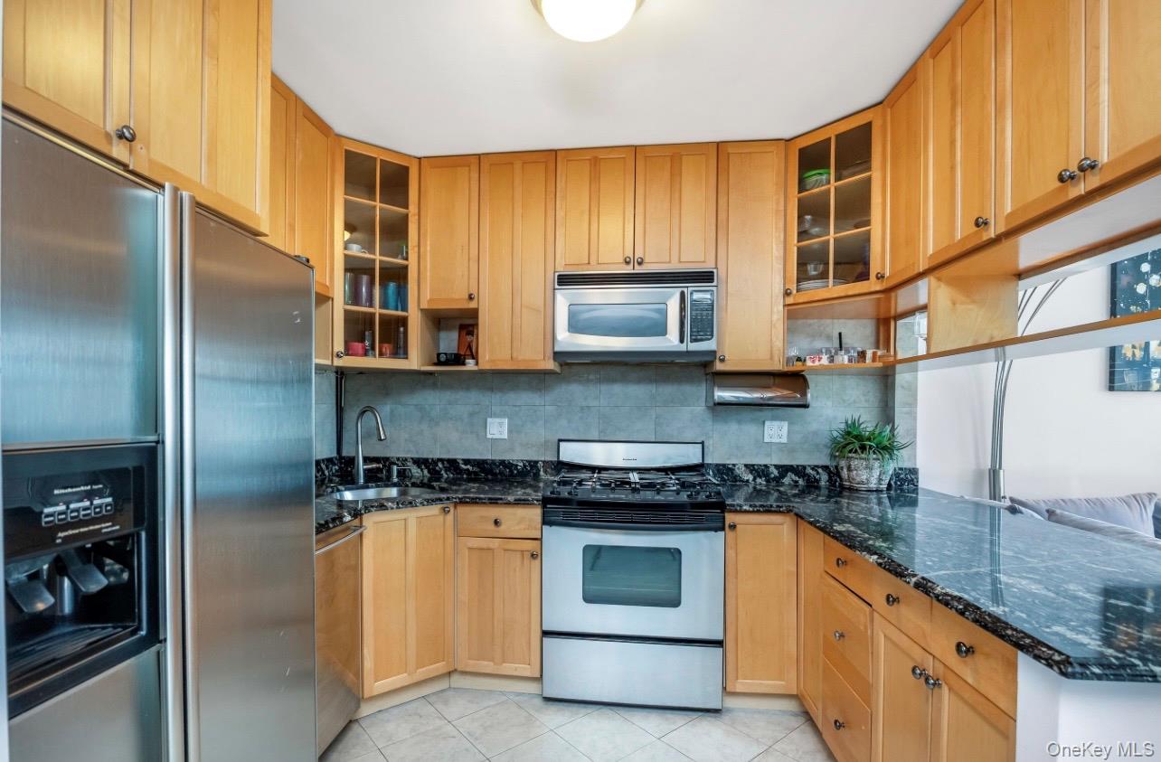 #5 photo, 1155 Welling Court, 뉴욕퀸즈 Astoria , NY 11102