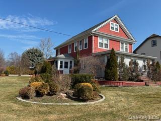 #2 photo, 225 Maple Avenue, Rockville Centre , NY 11570