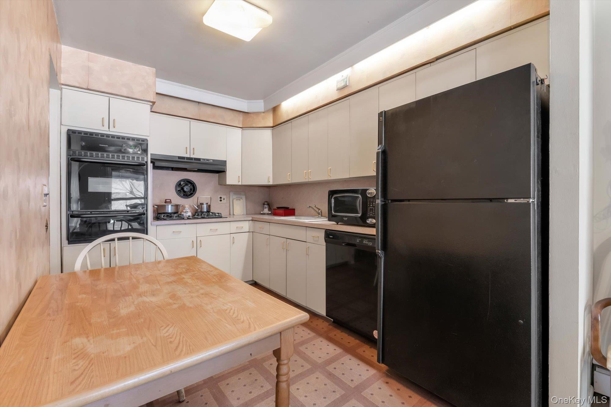 #13 photo, 14464 25th Road, Flushing , NY 11354