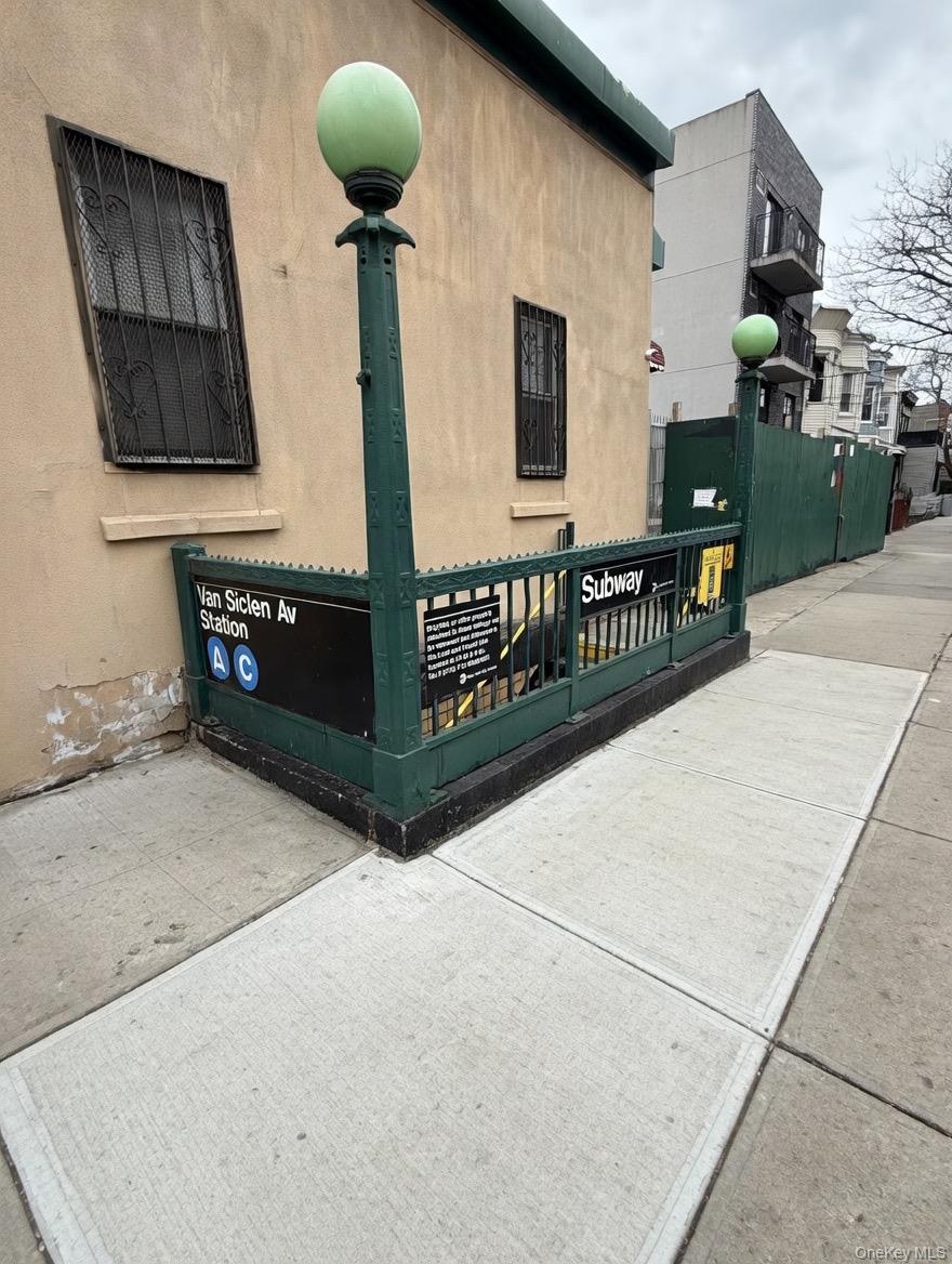 #9 photo, 2232 Pitkin Avenue, Бруклин ‖ Brooklyn , NY 11207