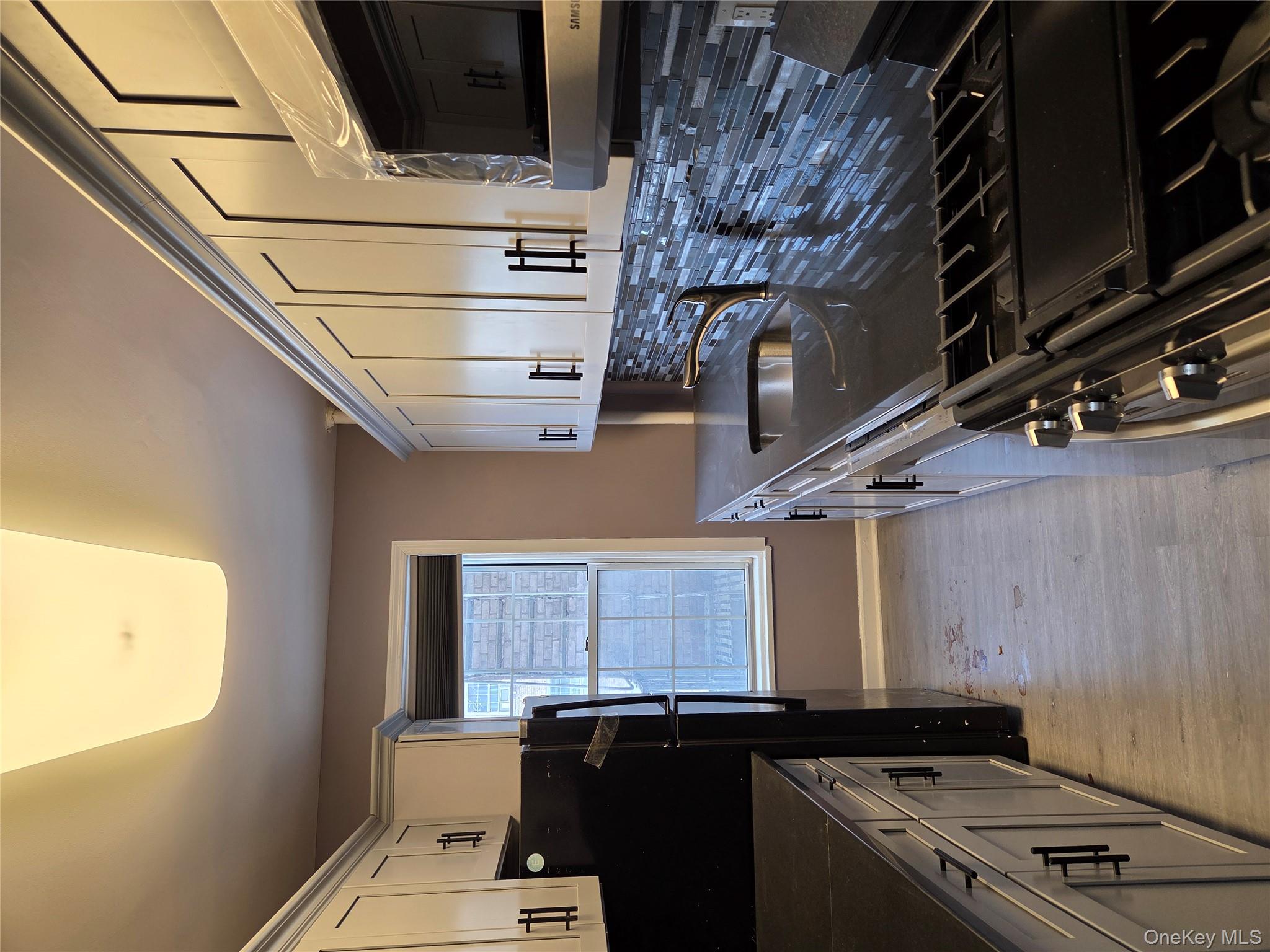 #8 photo, 3069 HOBART Street, Woodside , NY 11377