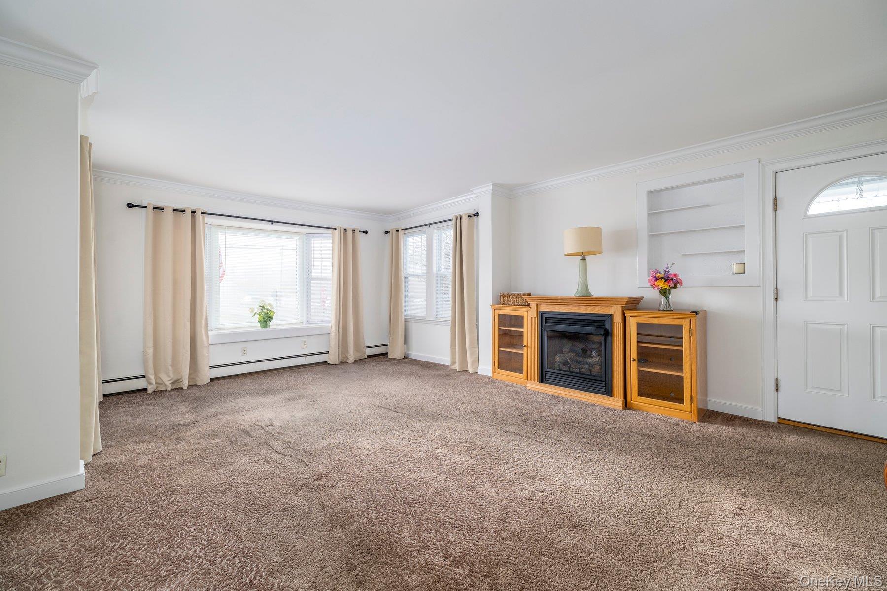 #10 photo, 77 Lawson Avenue, מחוז נסאו East Rockaway , NY 11518