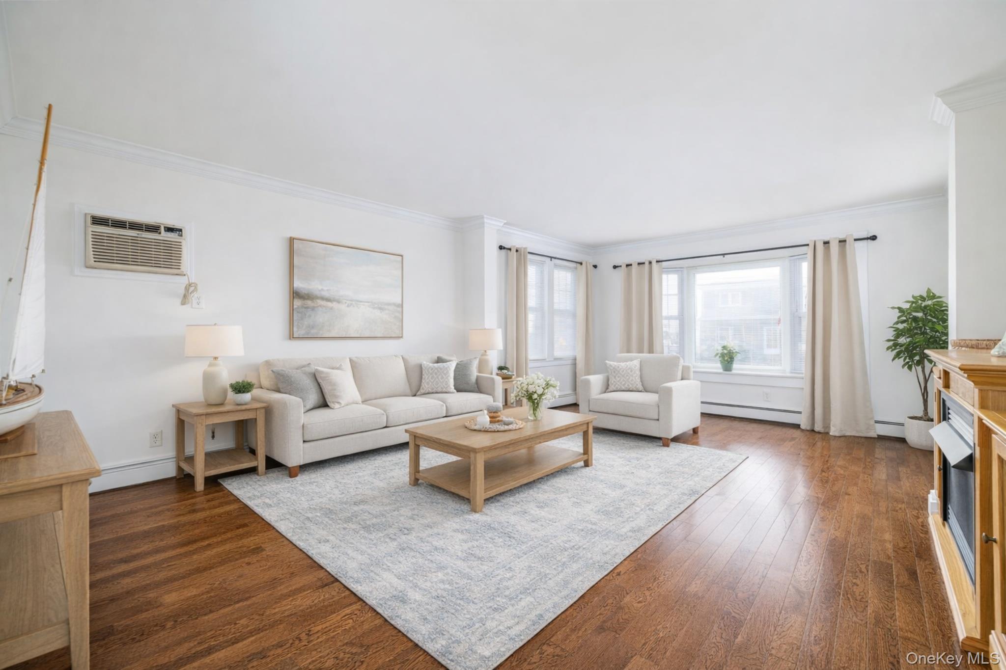 #9 photo, 77 Lawson Avenue, מחוז נסאו East Rockaway , NY 11518