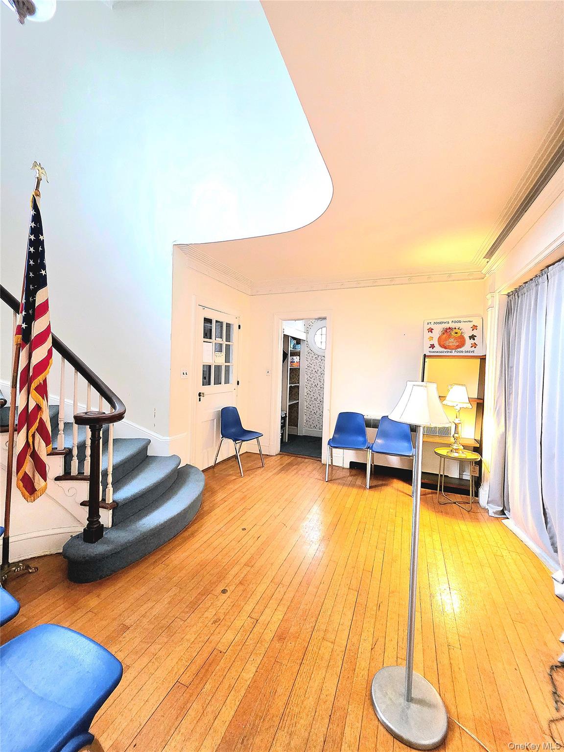 #1 photo, 1379 Noel Avenue, 롱 아일랜드 Hewlett , NY 11557