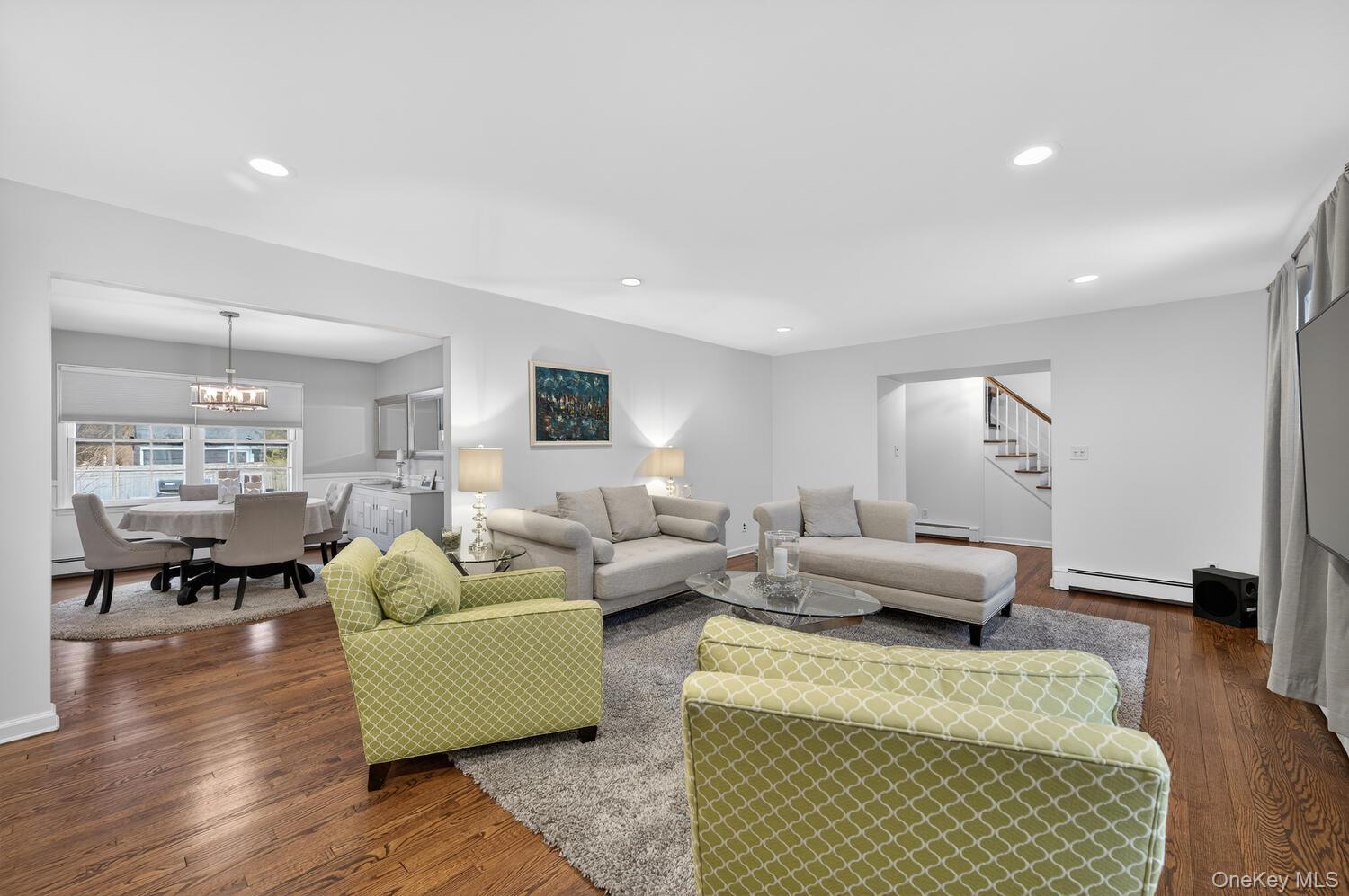 #6 photo, 4 Colonial Court, سوفولك Bay Shore , NY 11706