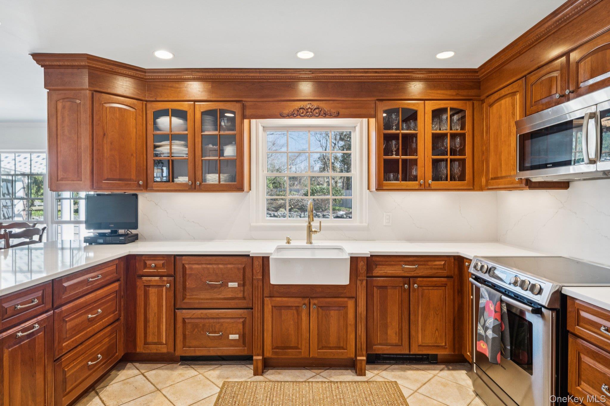 #11 photo, 31 Fox Hunt Lane, Саффолк ‖ Cold Spring Harbor , NY 11724