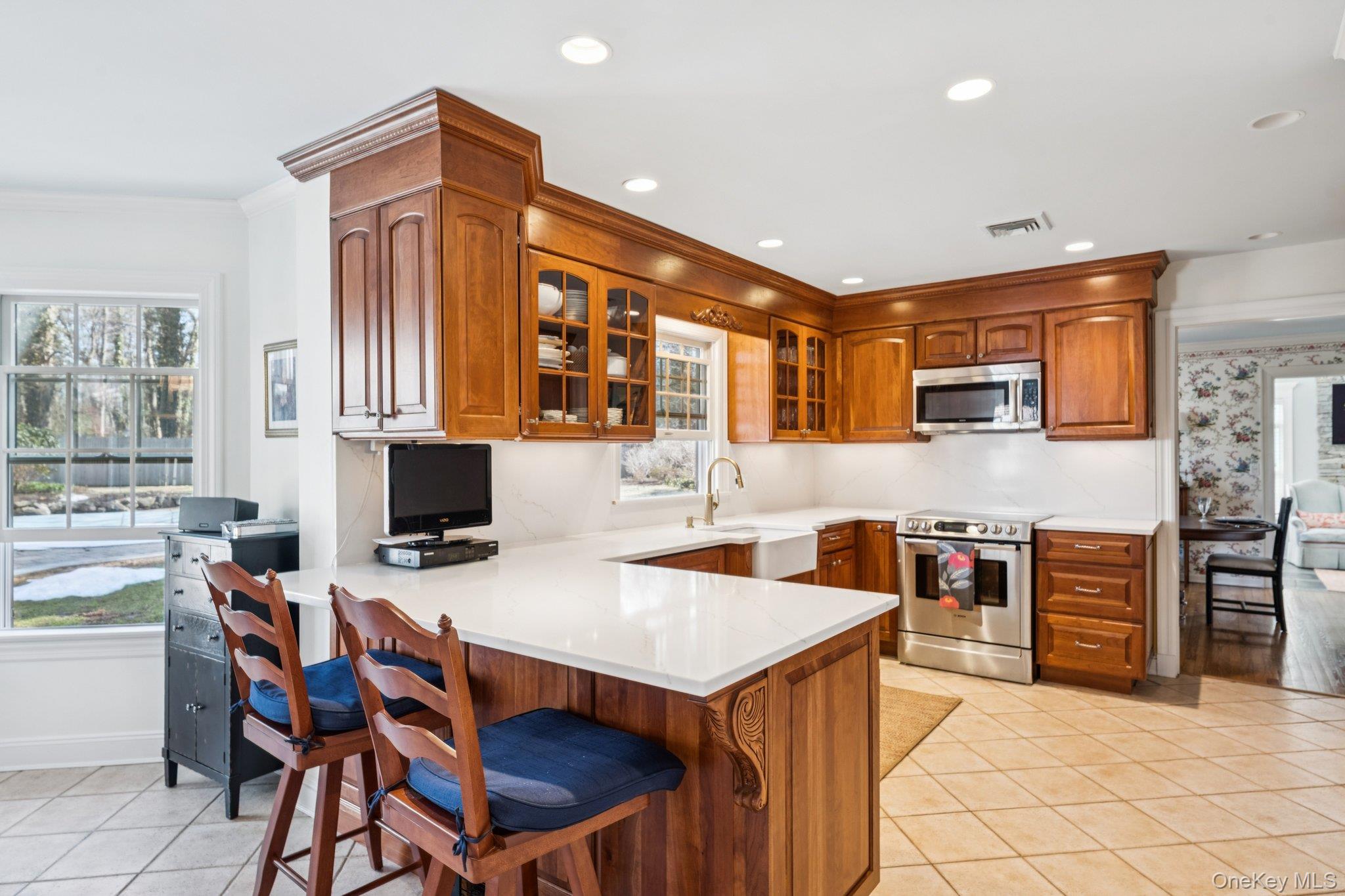 #13 photo, 31 Fox Hunt Lane, Саффолк ‖ Cold Spring Harbor , NY 11724