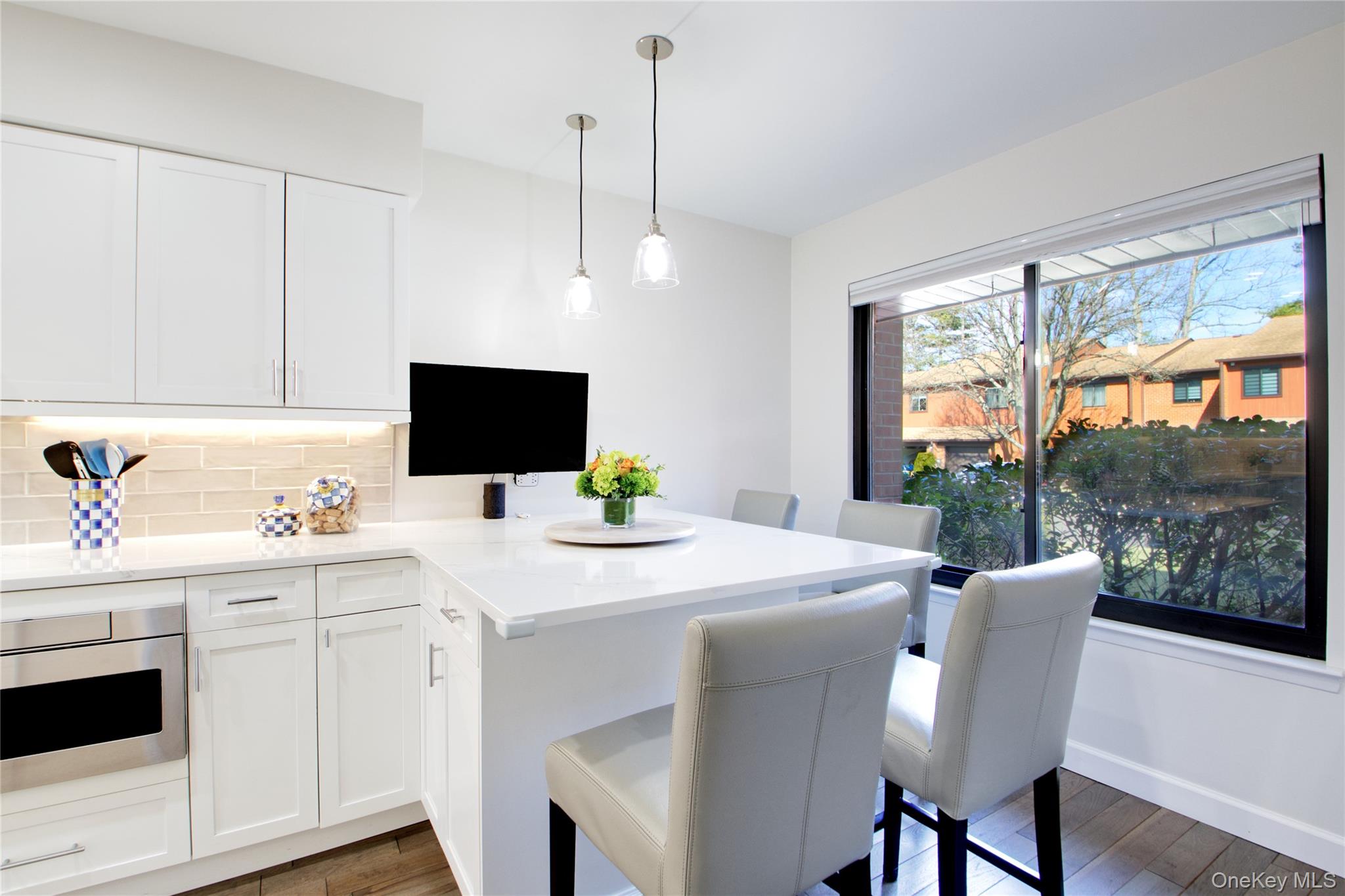 #3 photo, 40 Cricket Club Drive, ناسو Roslyn , NY 11576