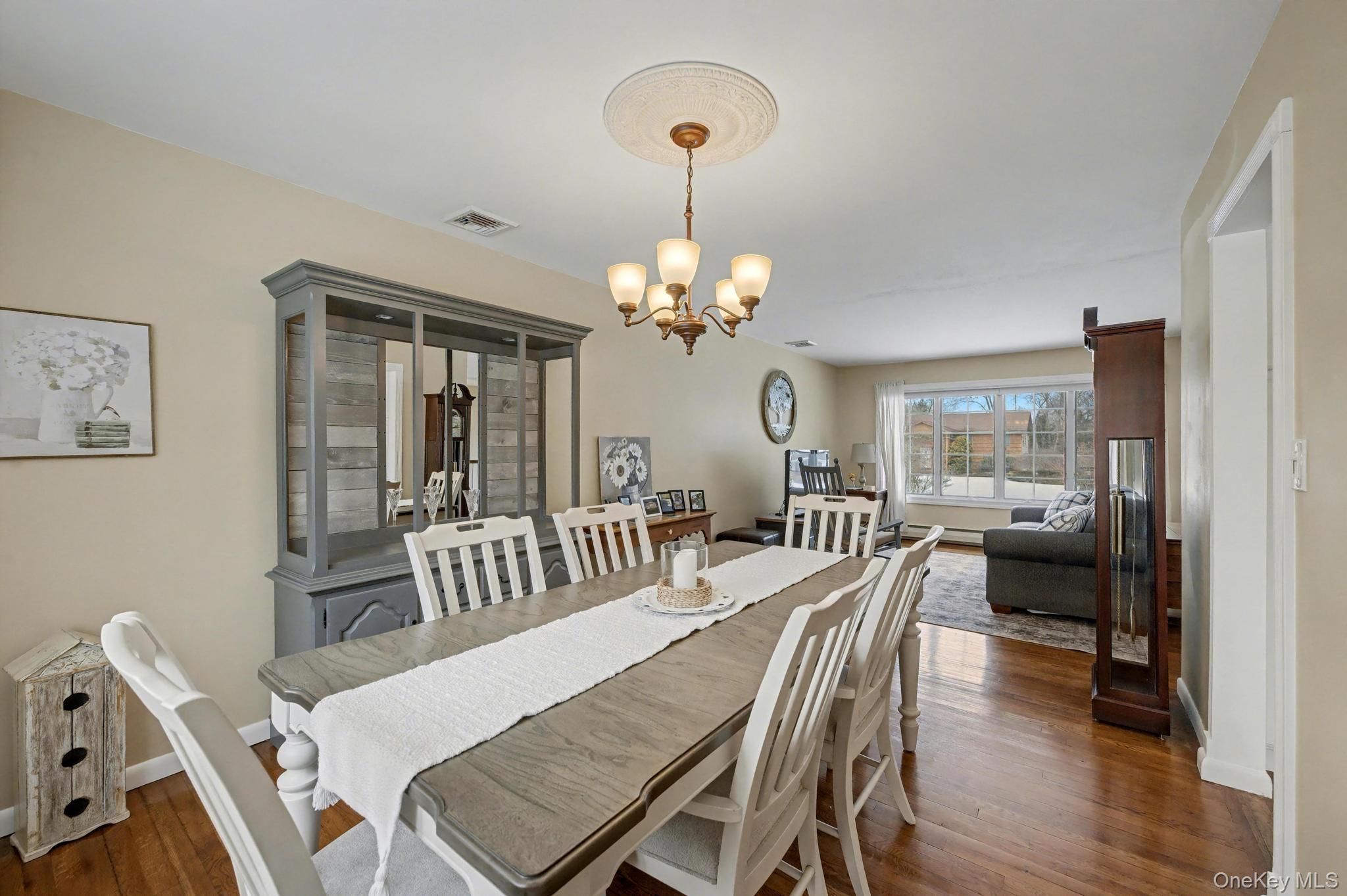 #11 photo, 31 Marshmallow, מחוז סאפוק Commack , NY 11725