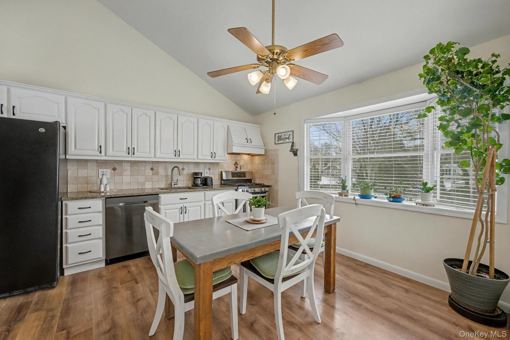 #15 photo, 31 Marshmallow, מחוז סאפוק Commack , NY 11725