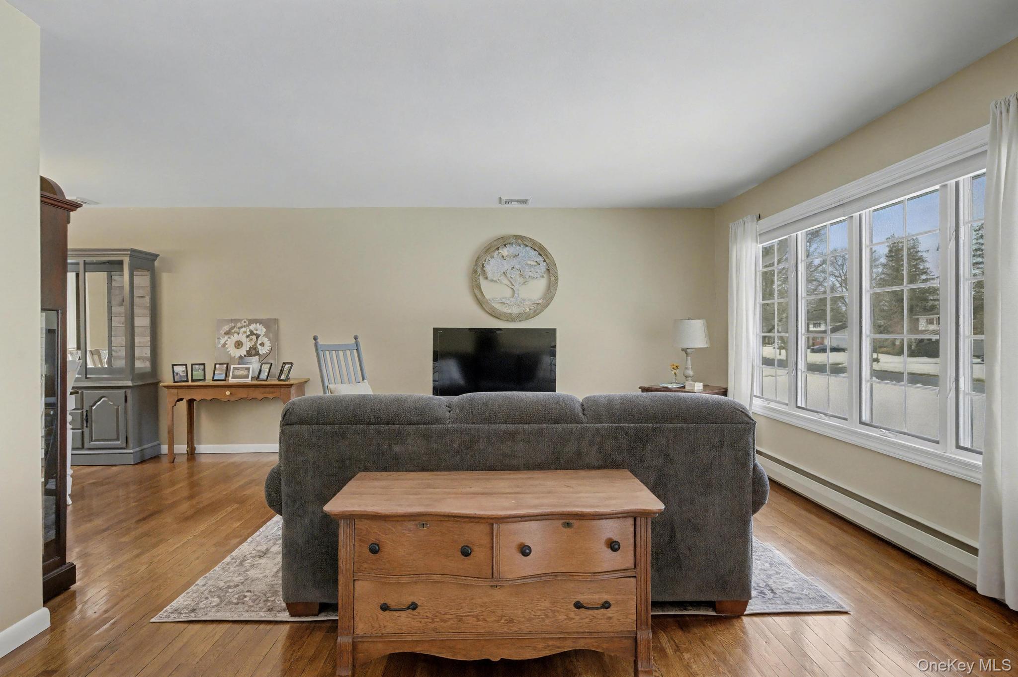 #7 photo, 31 Marshmallow, מחוז סאפוק Commack , NY 11725