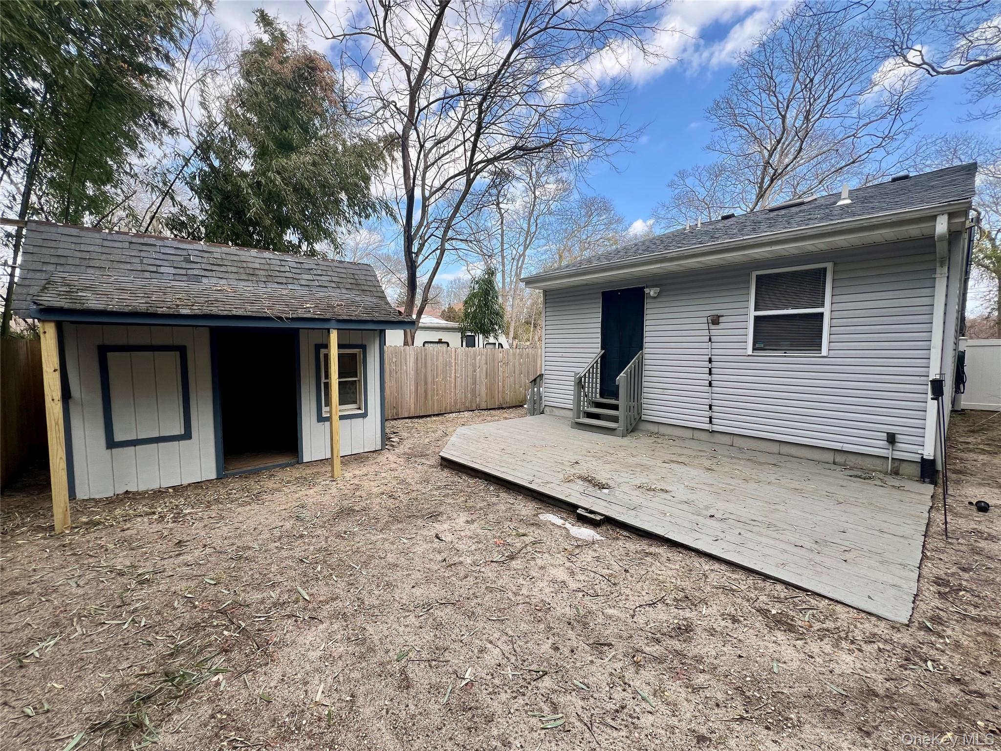 #12 photo, 10 Rutland Road, سوفولك Mastic , NY 11950