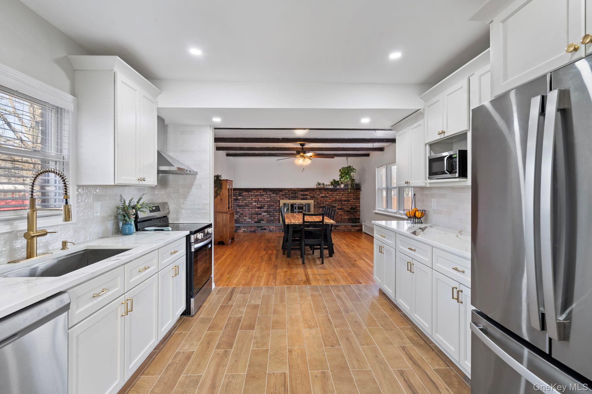 #11 photo, 41 Liberty Avenue, North Babylon , NY 11703