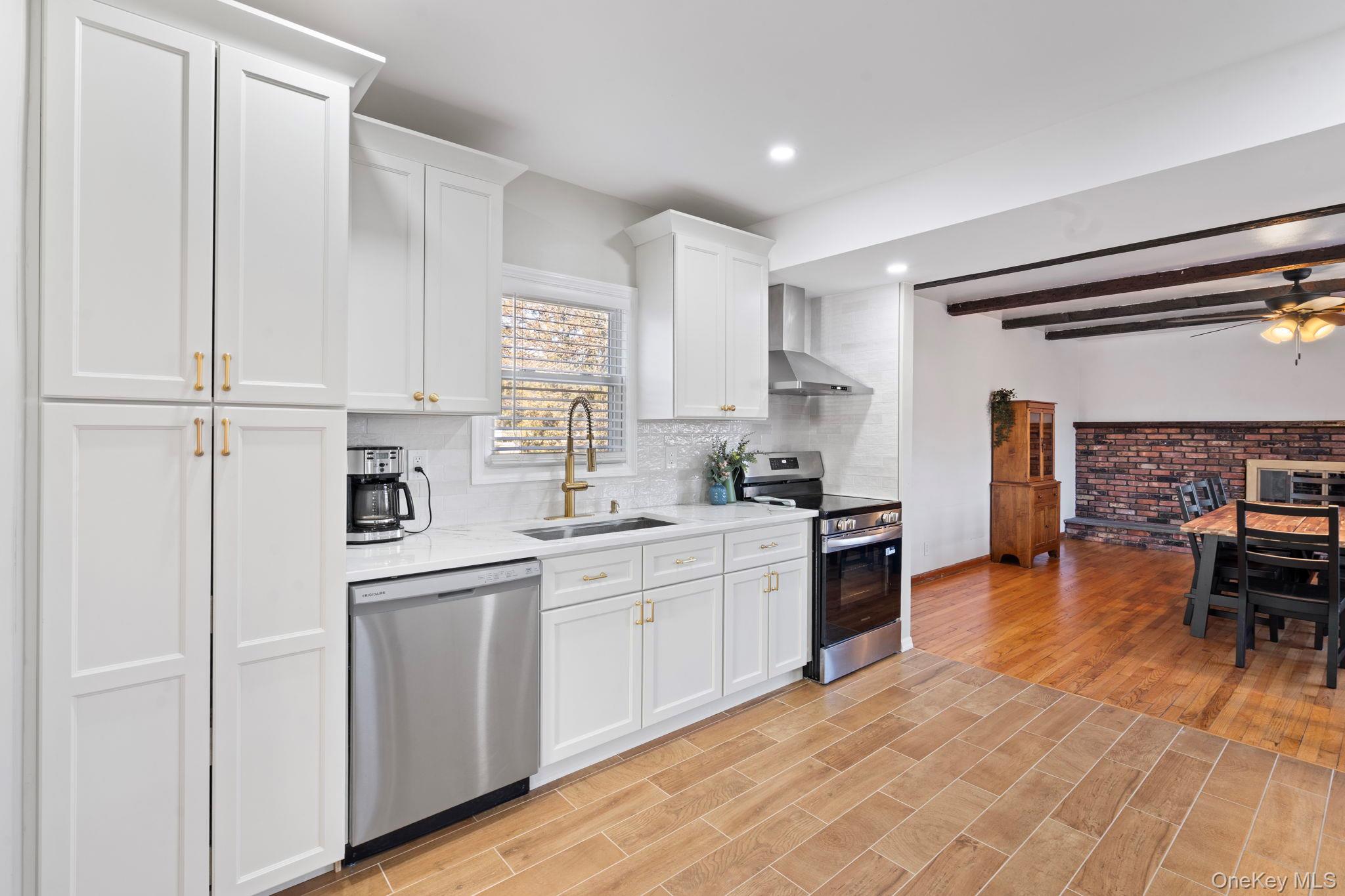 #12 photo, 41 Liberty Avenue, North Babylon , NY 11703