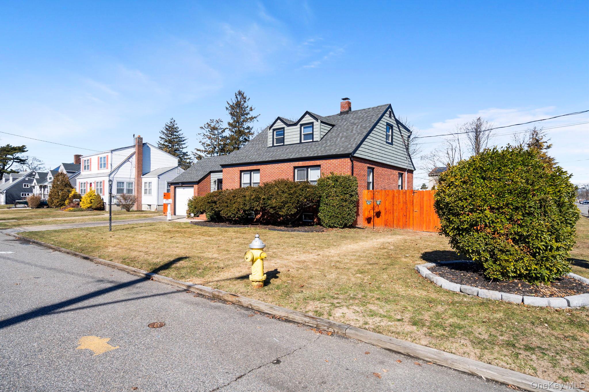 #3 photo, 41 Liberty Avenue, North Babylon , NY 11703