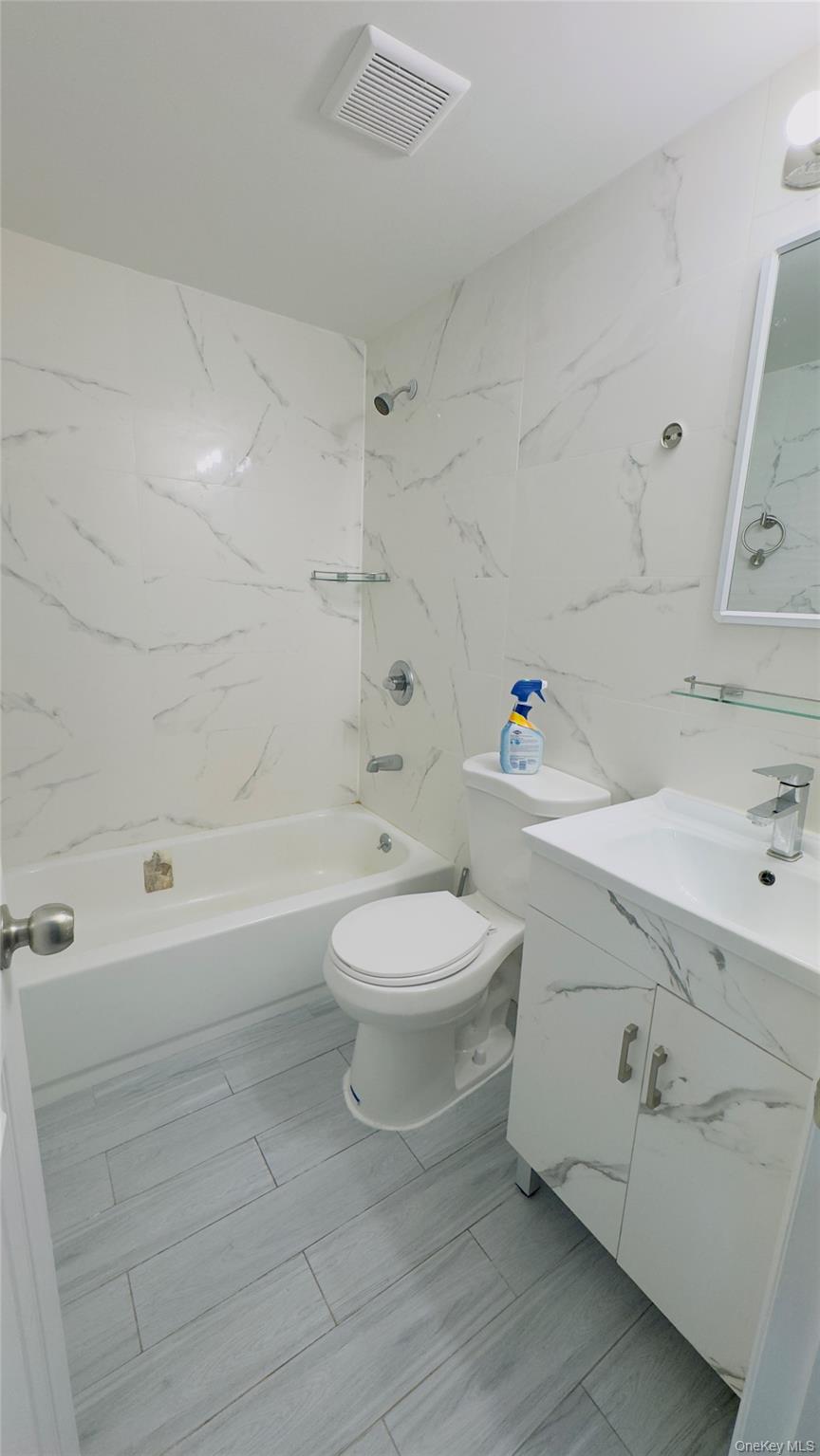 #4 photo, 31-22 60th st, 皇后区 Woodside , NY 11377