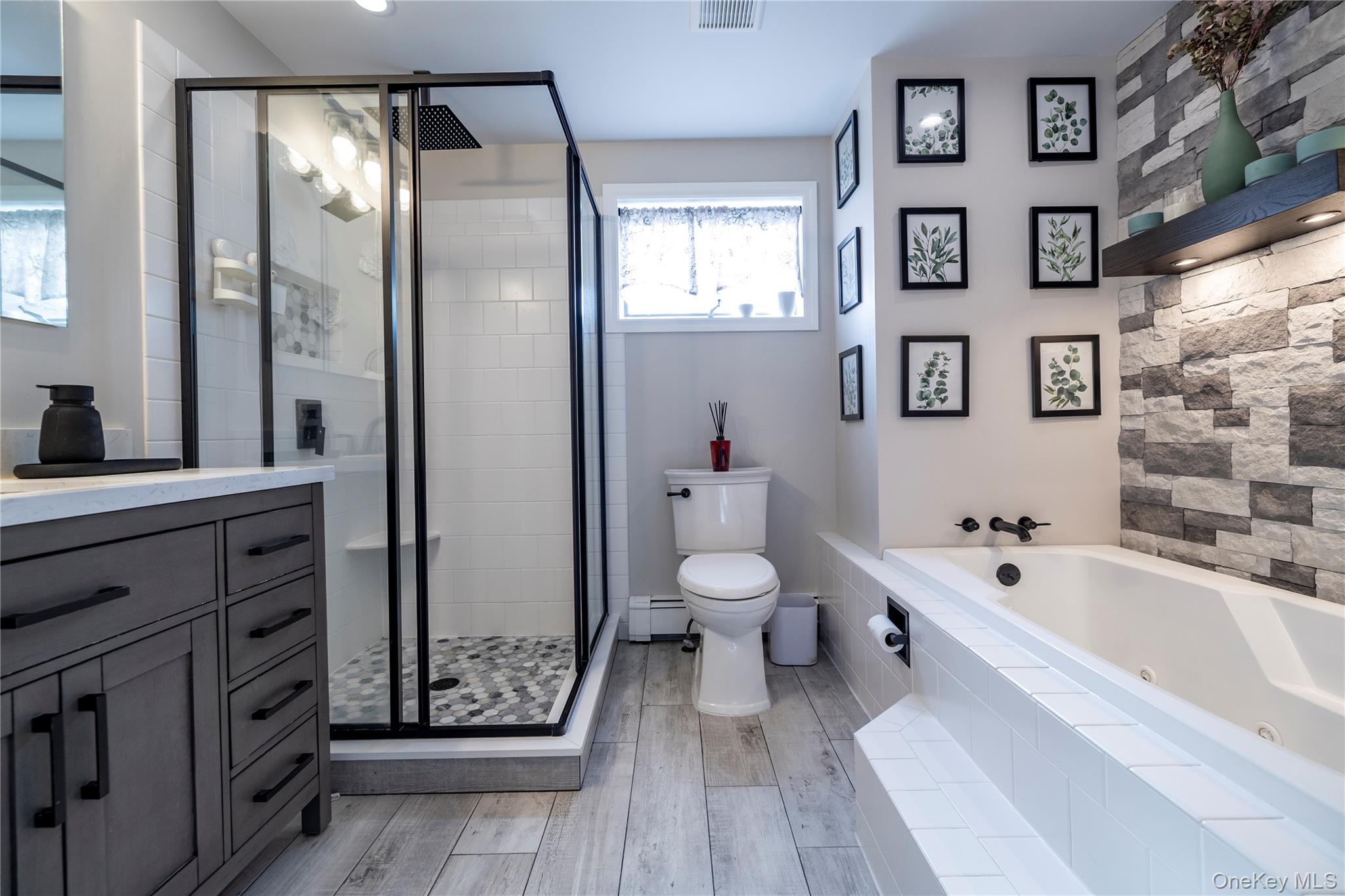 #13 photo, 93 Kenneth Place, 長島 New Hyde Park , NY 11040