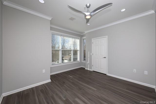 #6 photo, 524 Charles Pond Drive, سوفولك Coram , NY 11727