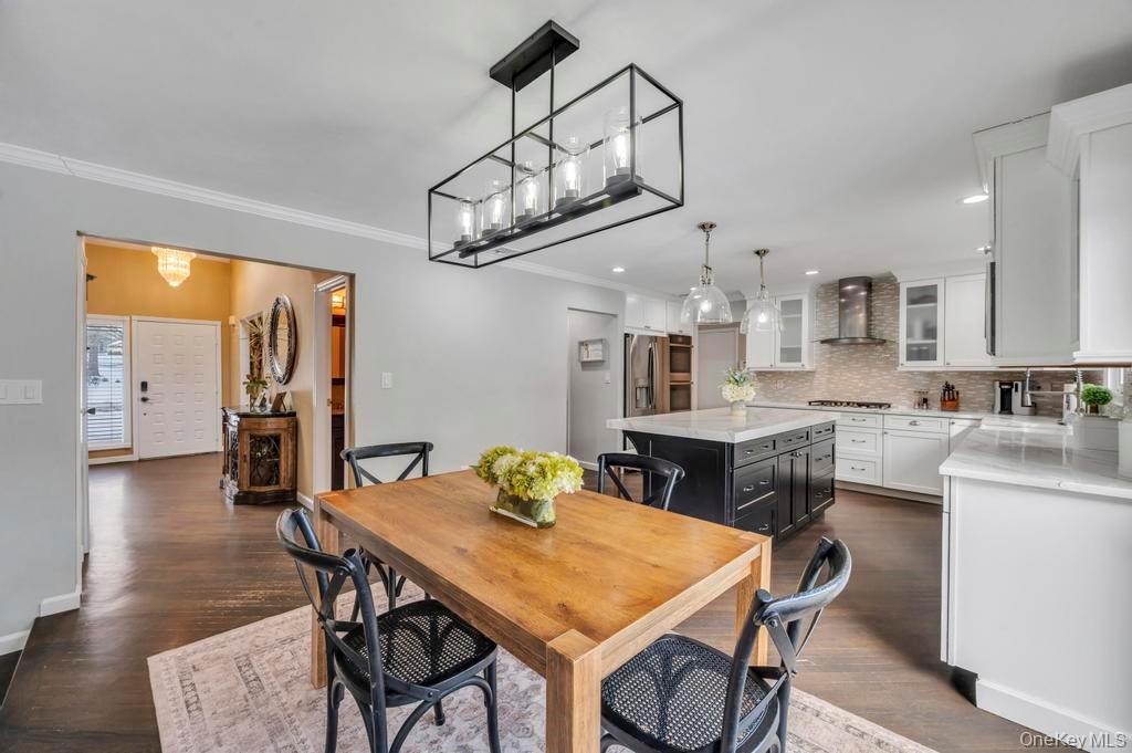 #15 photo, 4 Long Meadow Road, מחוז סאפוק Commack , NY 11725