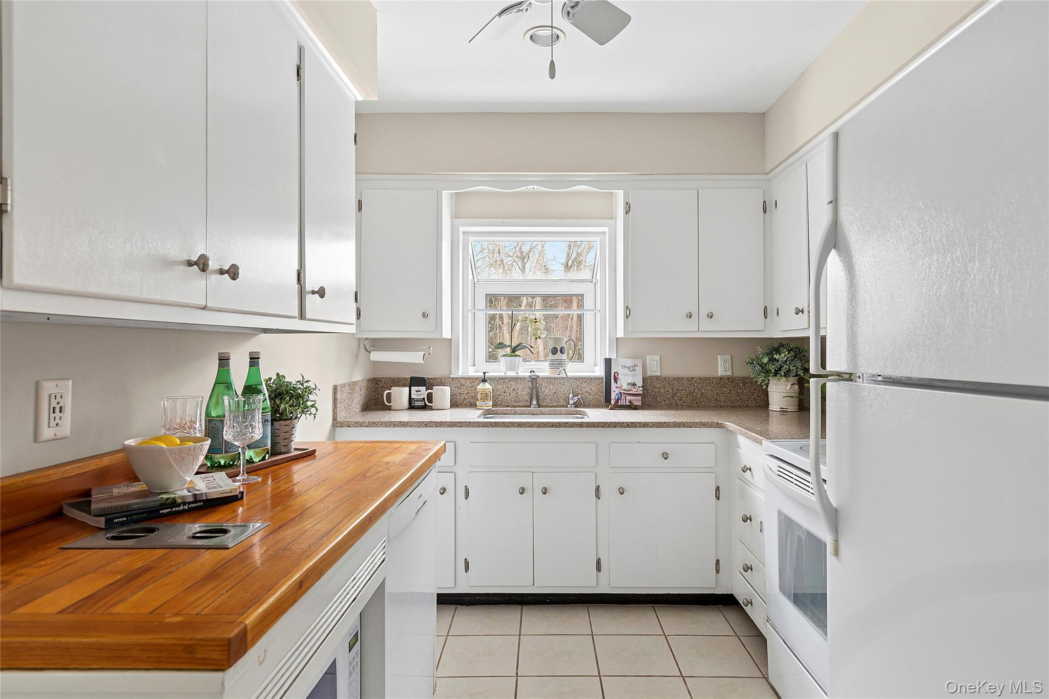 #4 photo, 61 Rogers Avenue, 东长岛 Westhampton Beach , NY 11978