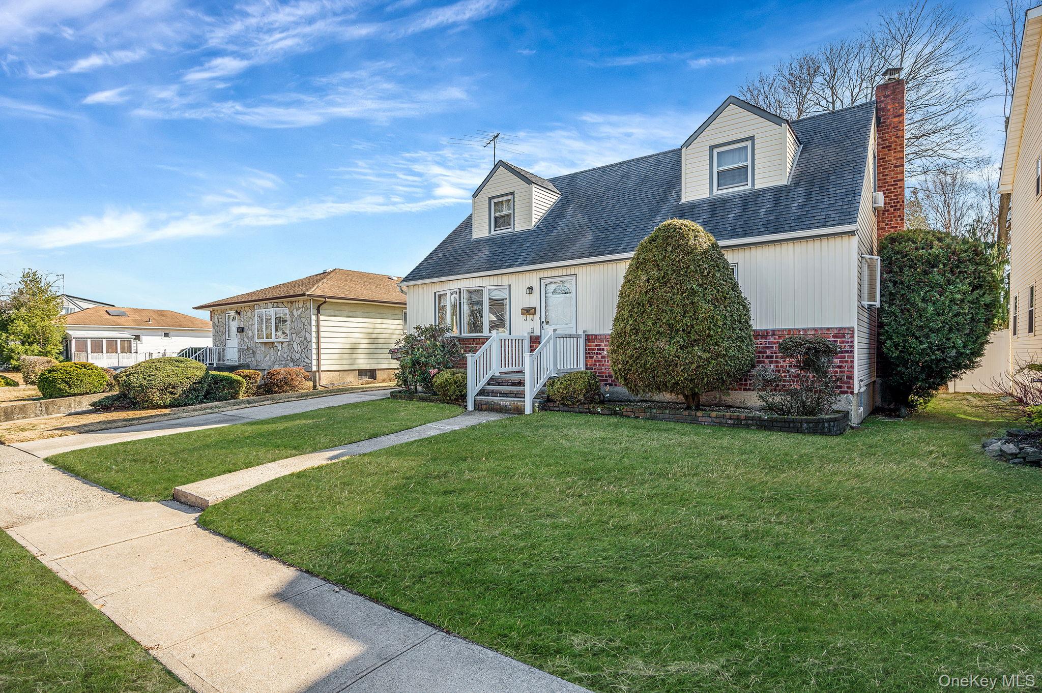 #2 photo, 1826 Camp Avenue, 長島 Merrick , NY 11566