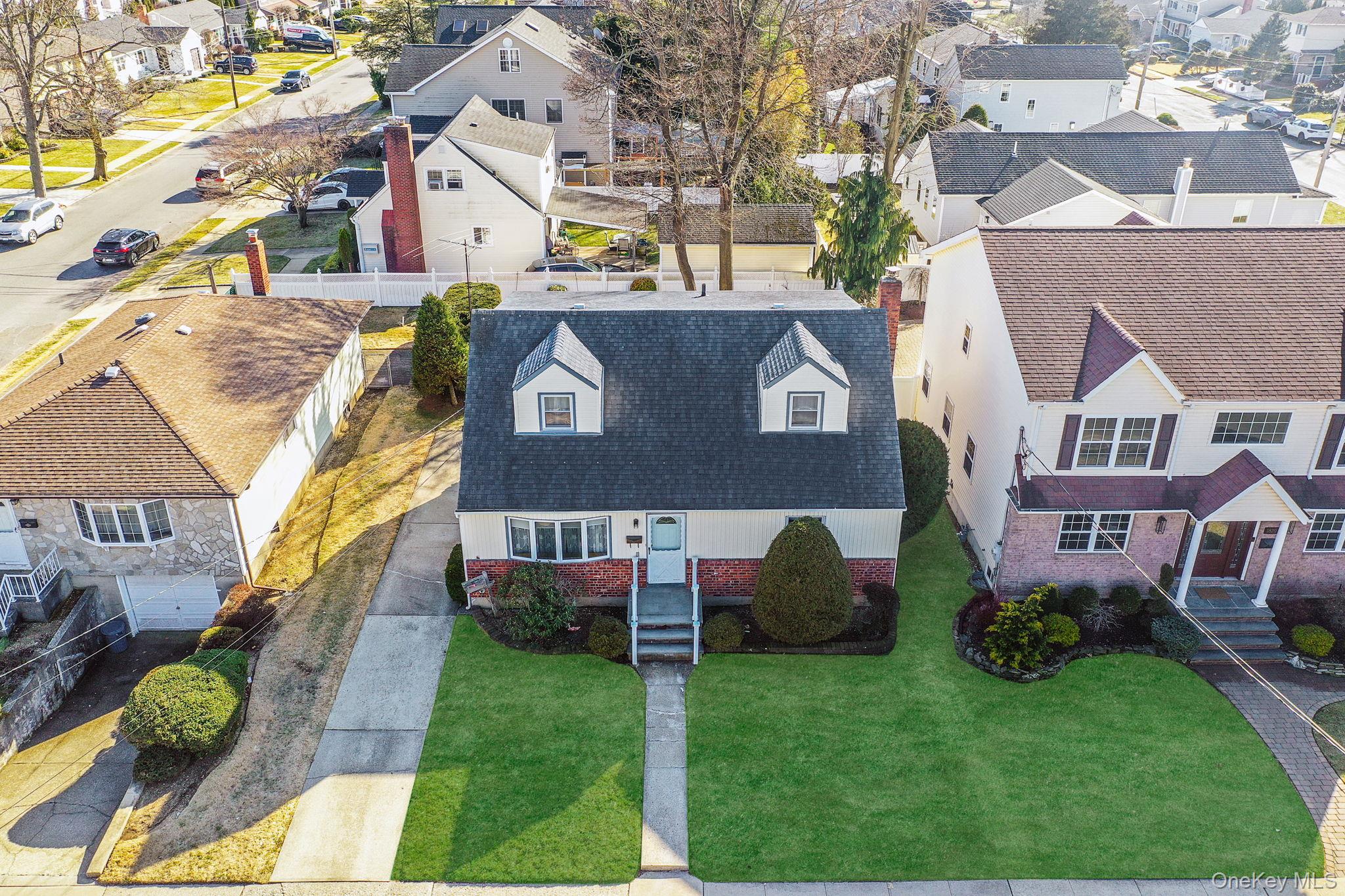 #3 photo, 1826 Camp Avenue, 長島 Merrick , NY 11566