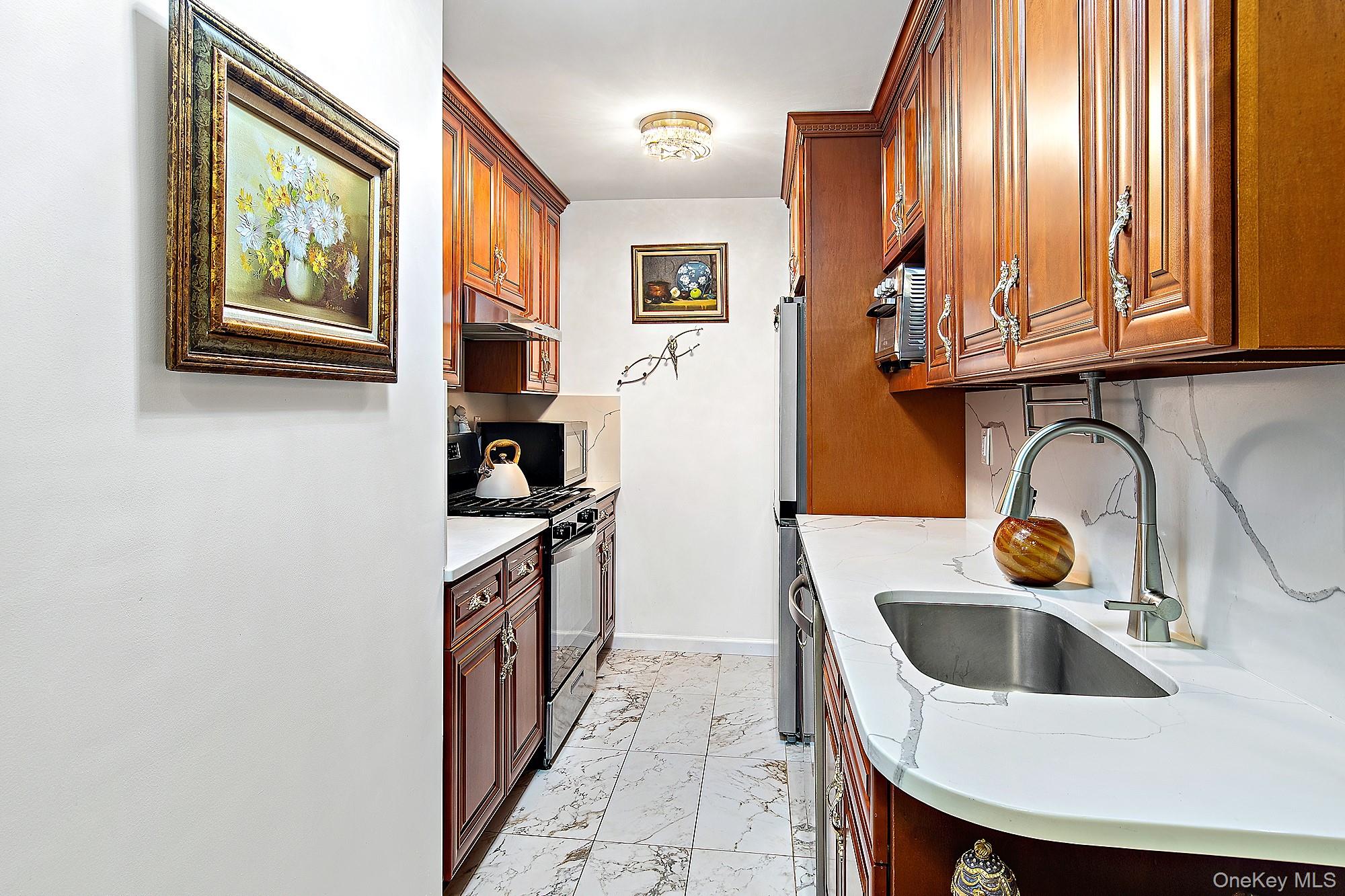 #2 photo, 3333 Henry Hudson Parkway, Бронкс ‖ Bronx , NY 10463