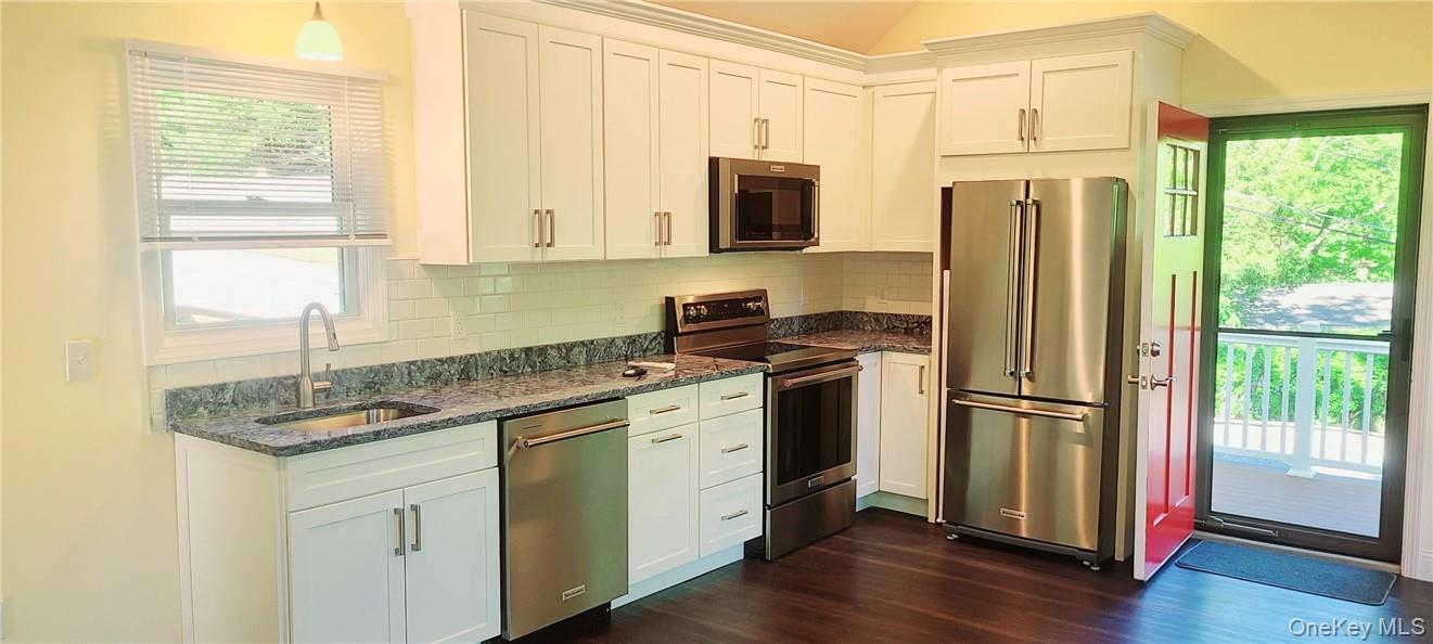 #12 photo, 11 Curry Road, Mahopac , NY 10541