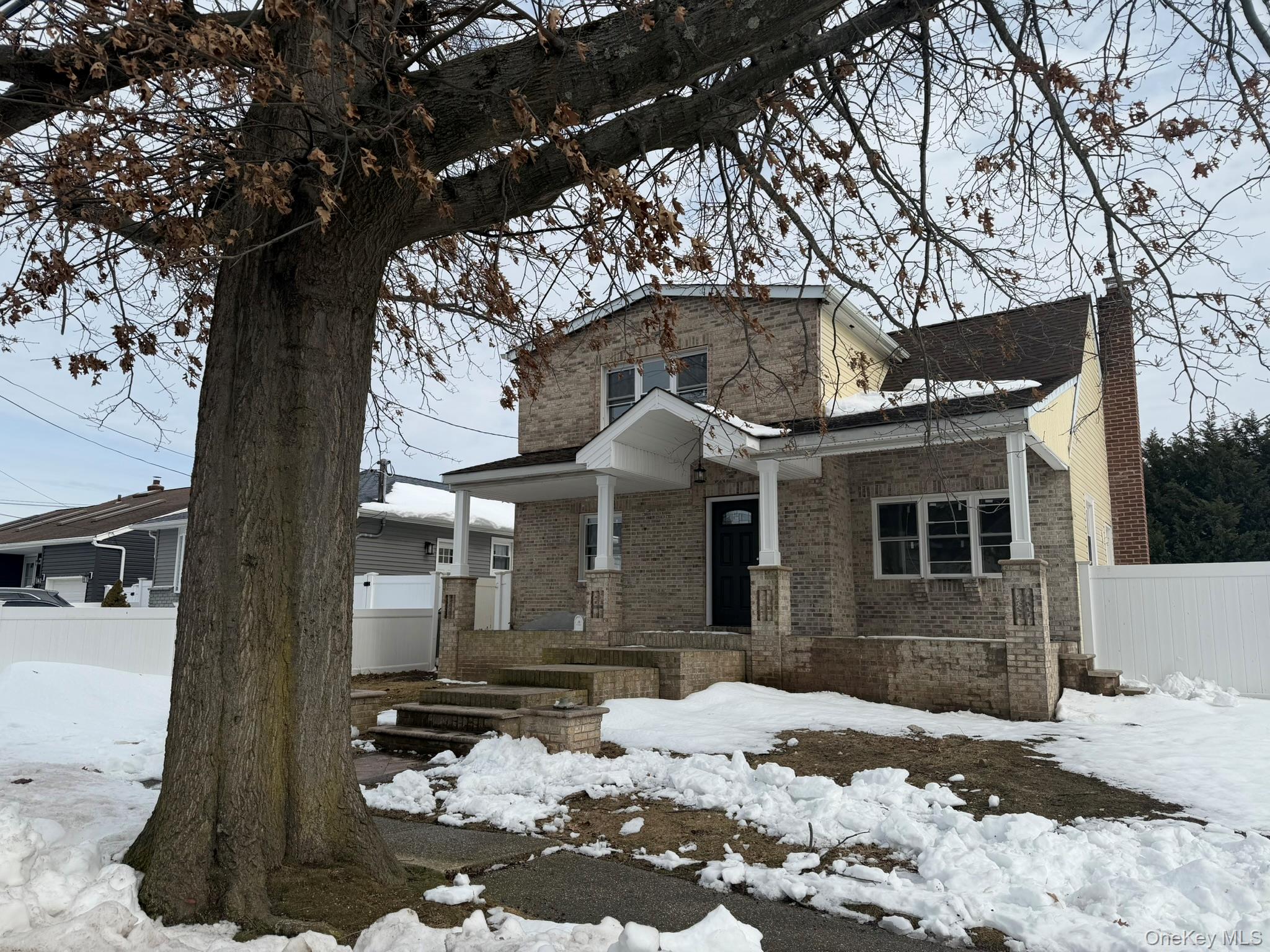 #1 photo, 2303 Pine Street, 롱 아일랜드 Seaford , NY 11783