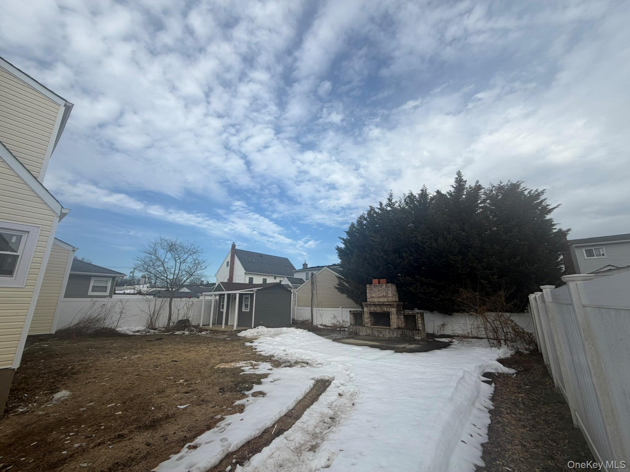 #16 photo, 2303 Pine Street, 롱 아일랜드 Seaford , NY 11783