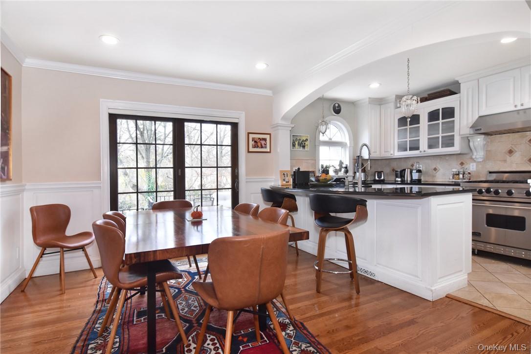 #11 photo, 566 N Columbus Avenue, Mount Vernon , NY 10552