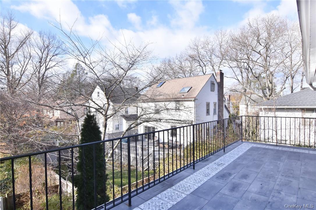 #20 photo, 566 N Columbus Avenue, Mount Vernon , NY 10552