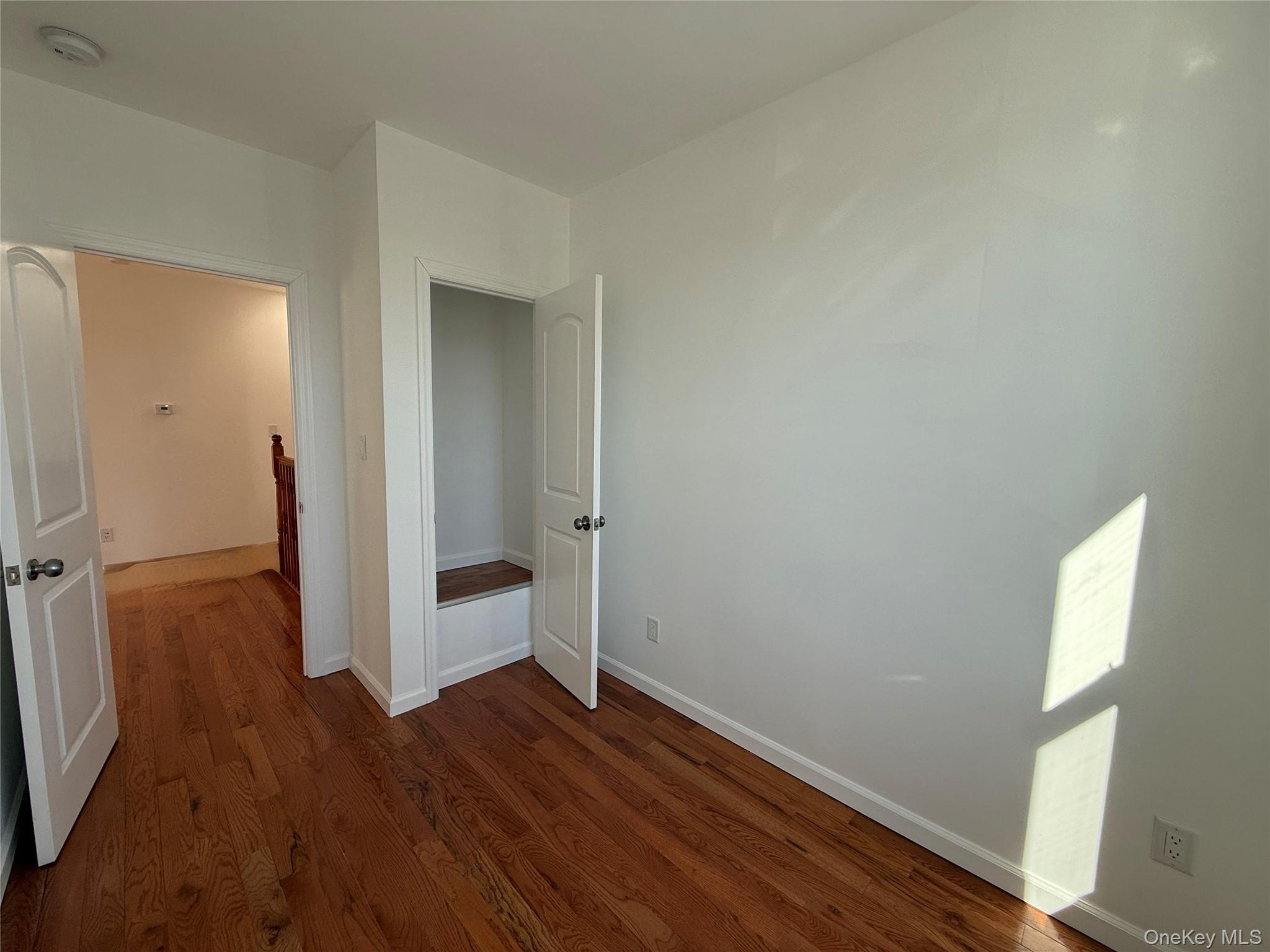 #3 photo, 2857 Lawton Avenue, برونكس Bronx , NY 10465