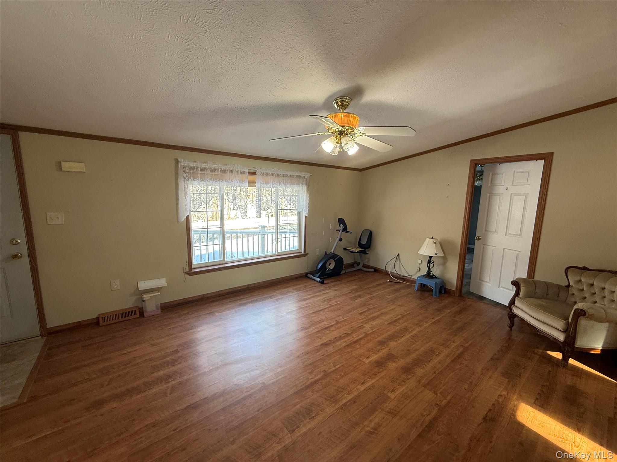 #12 photo, 217 Brittany Terrace, Rock Tavern , NY 12575