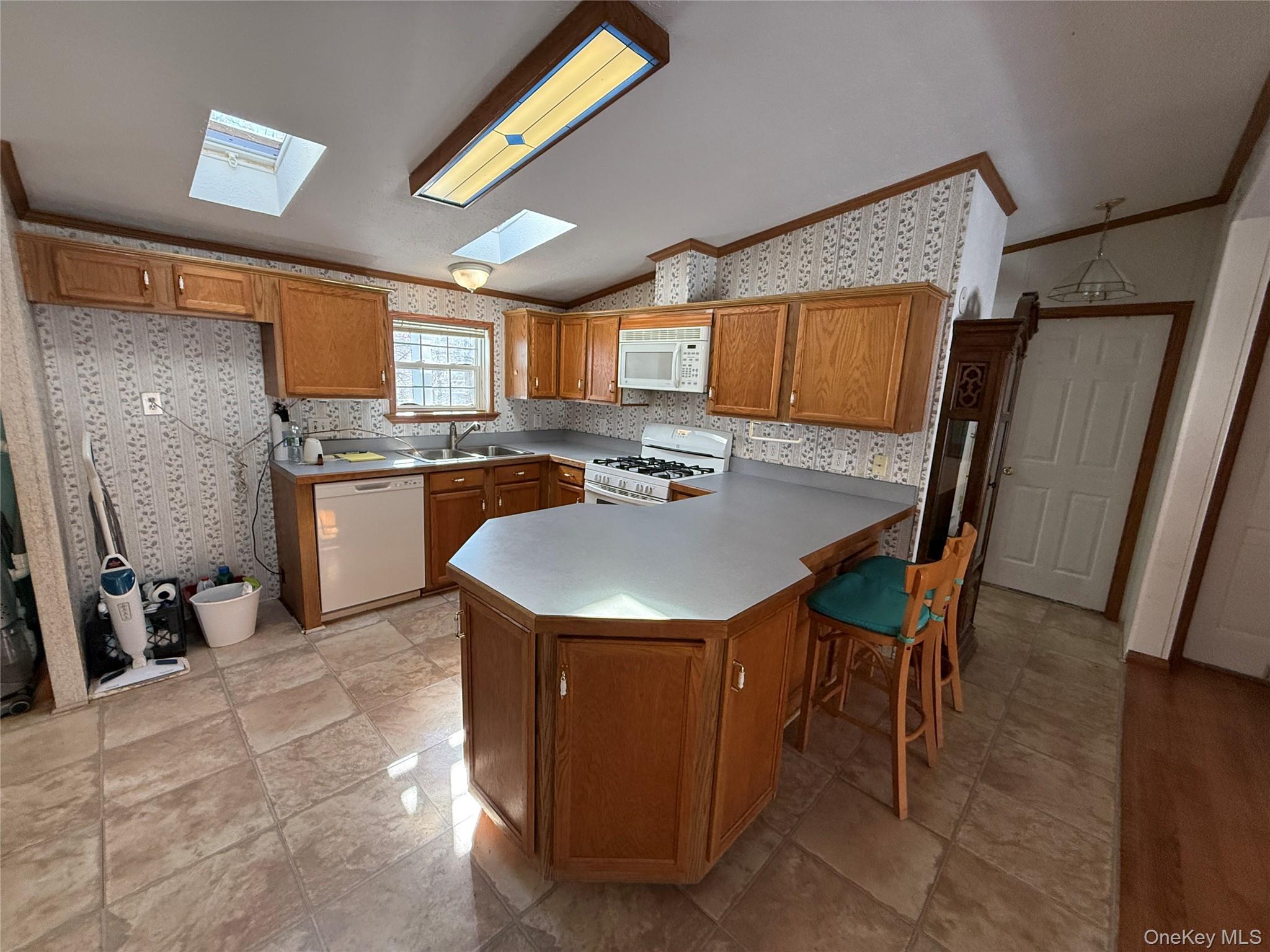 #4 photo, 217 Brittany Terrace, Rock Tavern , NY 12575