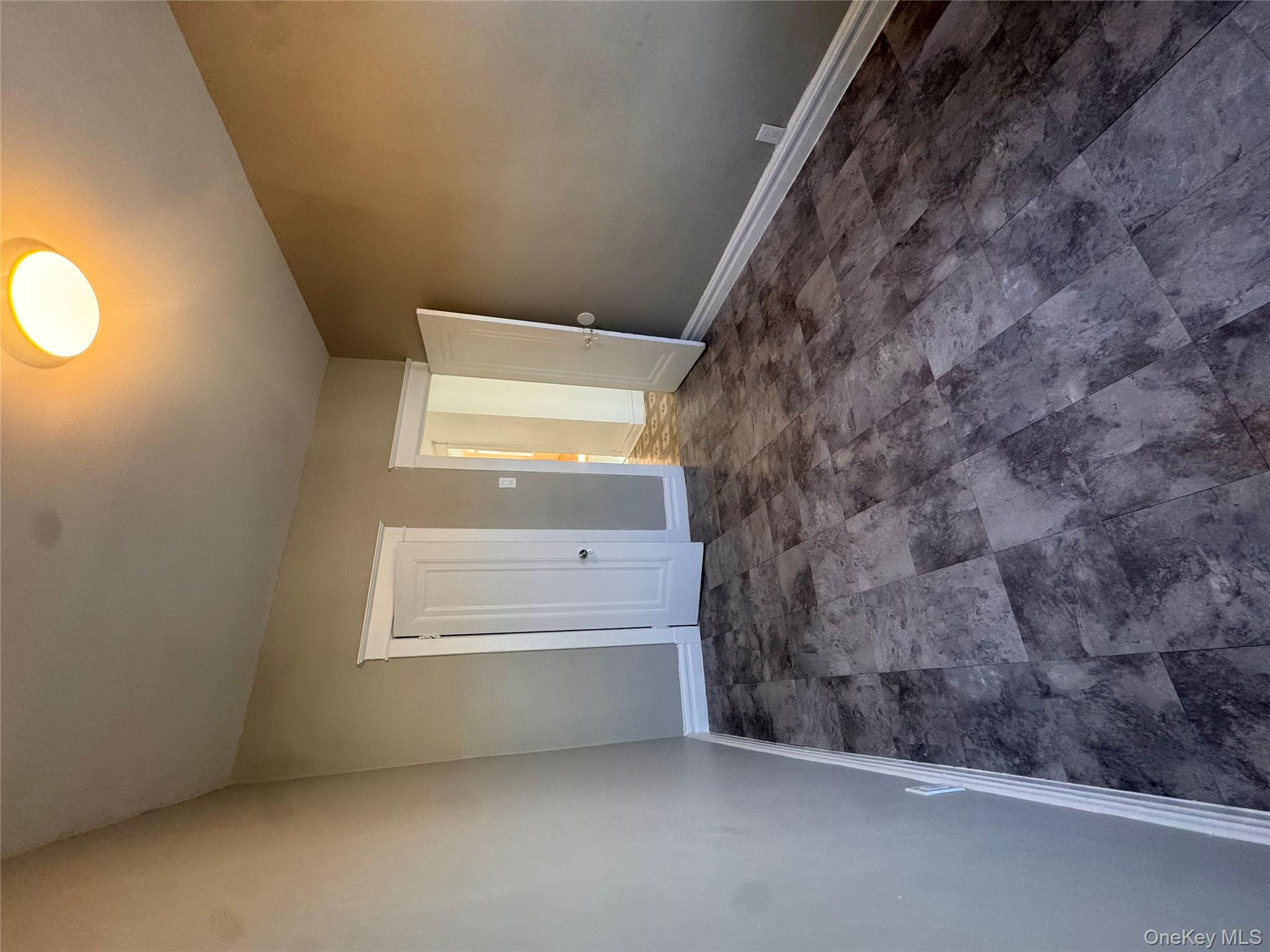 #14 photo, 583 Van Nest Avenue, برونكس Bronx , NY 10460