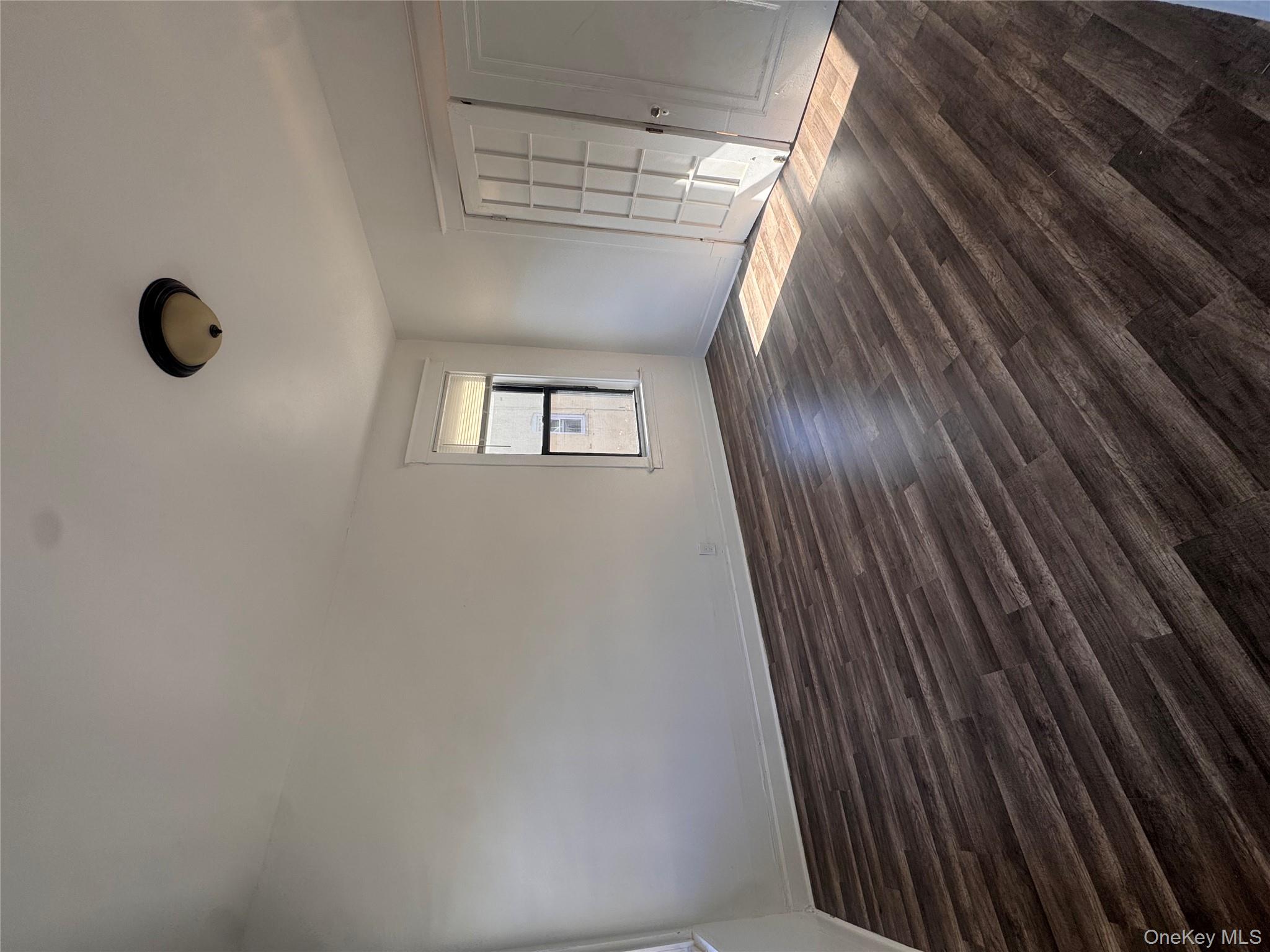 #2 photo, 583 Van Nest Avenue, برونكس Bronx , NY 10460