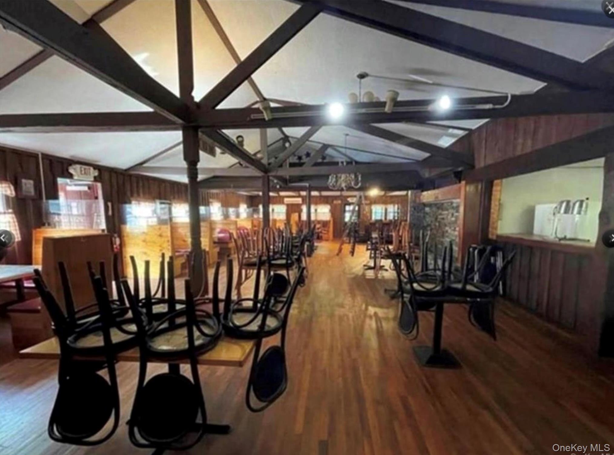 #4 photo, 87 S Maple Avenue, 纽约州 Port Jervis , NY 12771