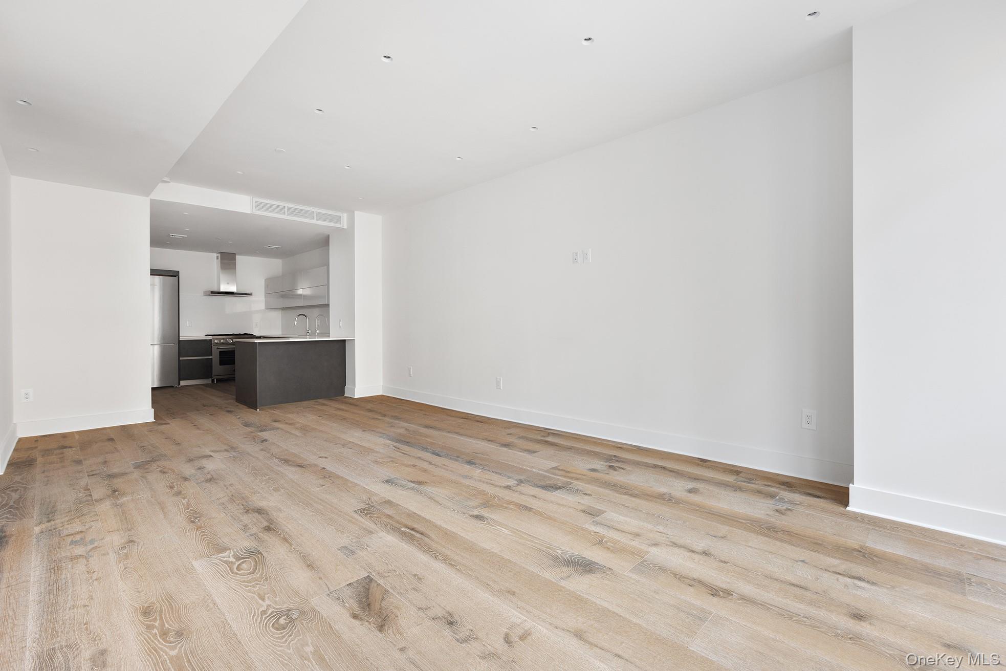 #9 photo, 128 W 26th Street, मैनहटन New York (Manhattan) , NY 10001