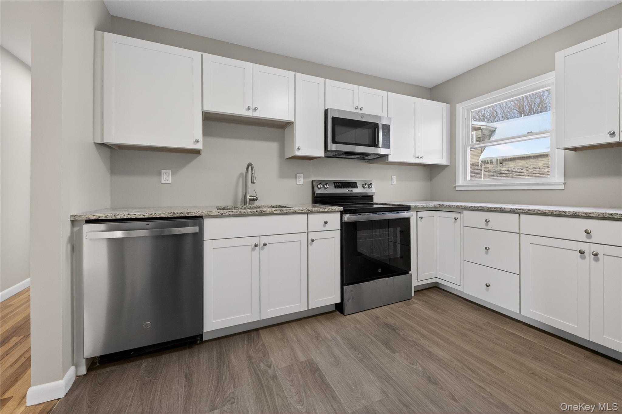 #4 photo, 676-678 Oak Summit Road, 뉴욕주 Millbrook , NY 12545