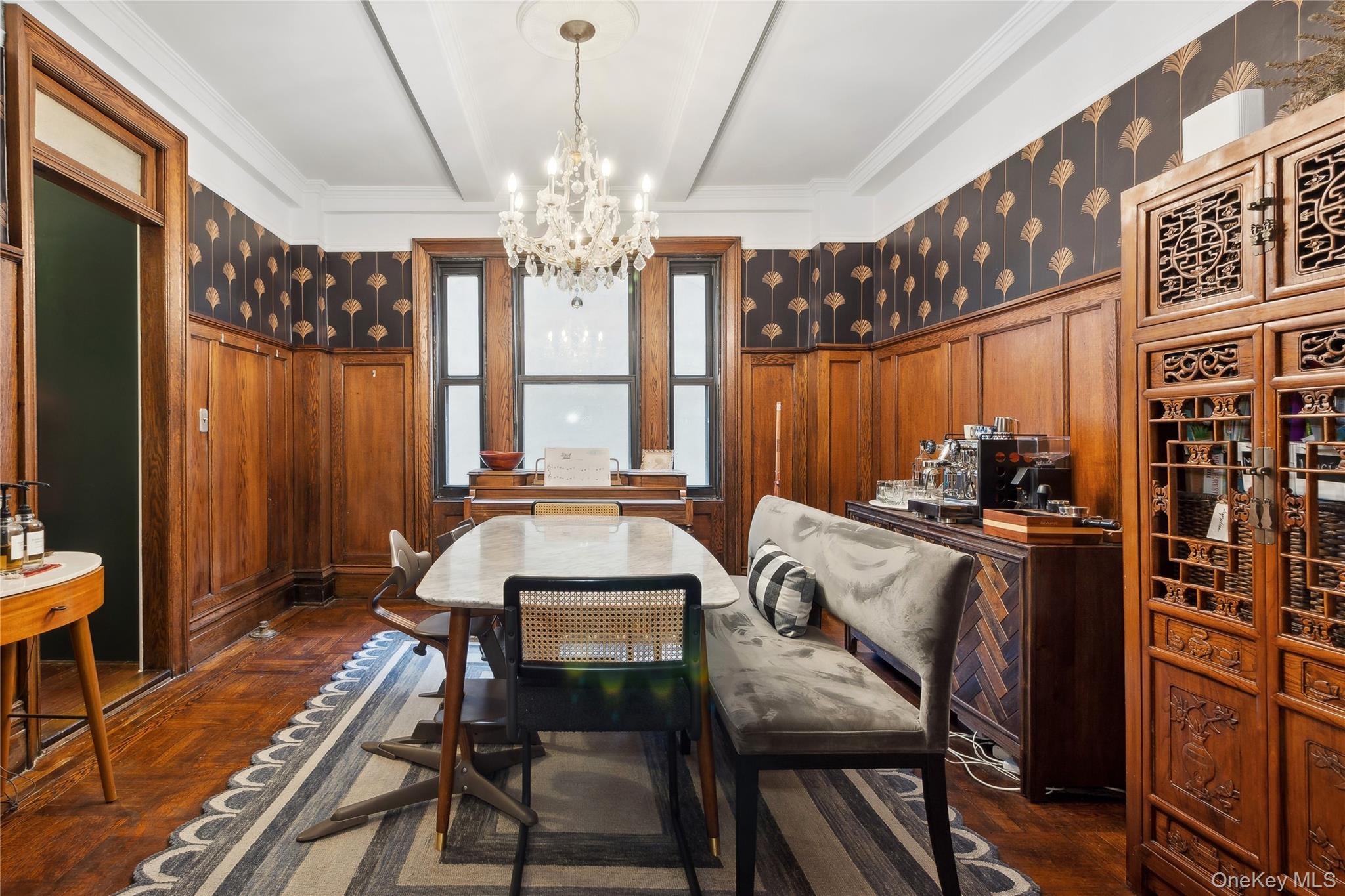 #11 photo, 35 West 82nd Street, New York (Manhattan) , NY 10024