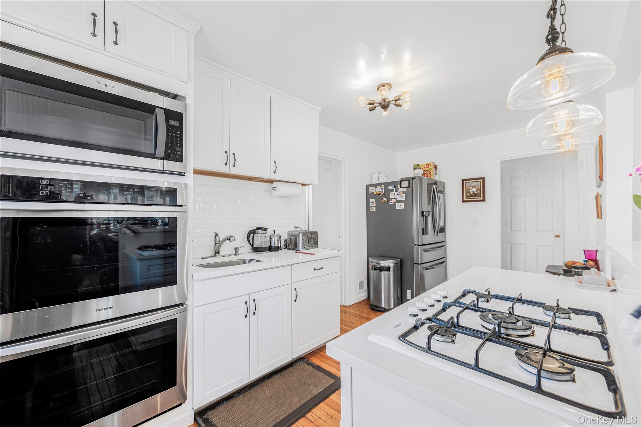 #16 photo, 233 Clunie Avenue, Yonkers , NY 10703